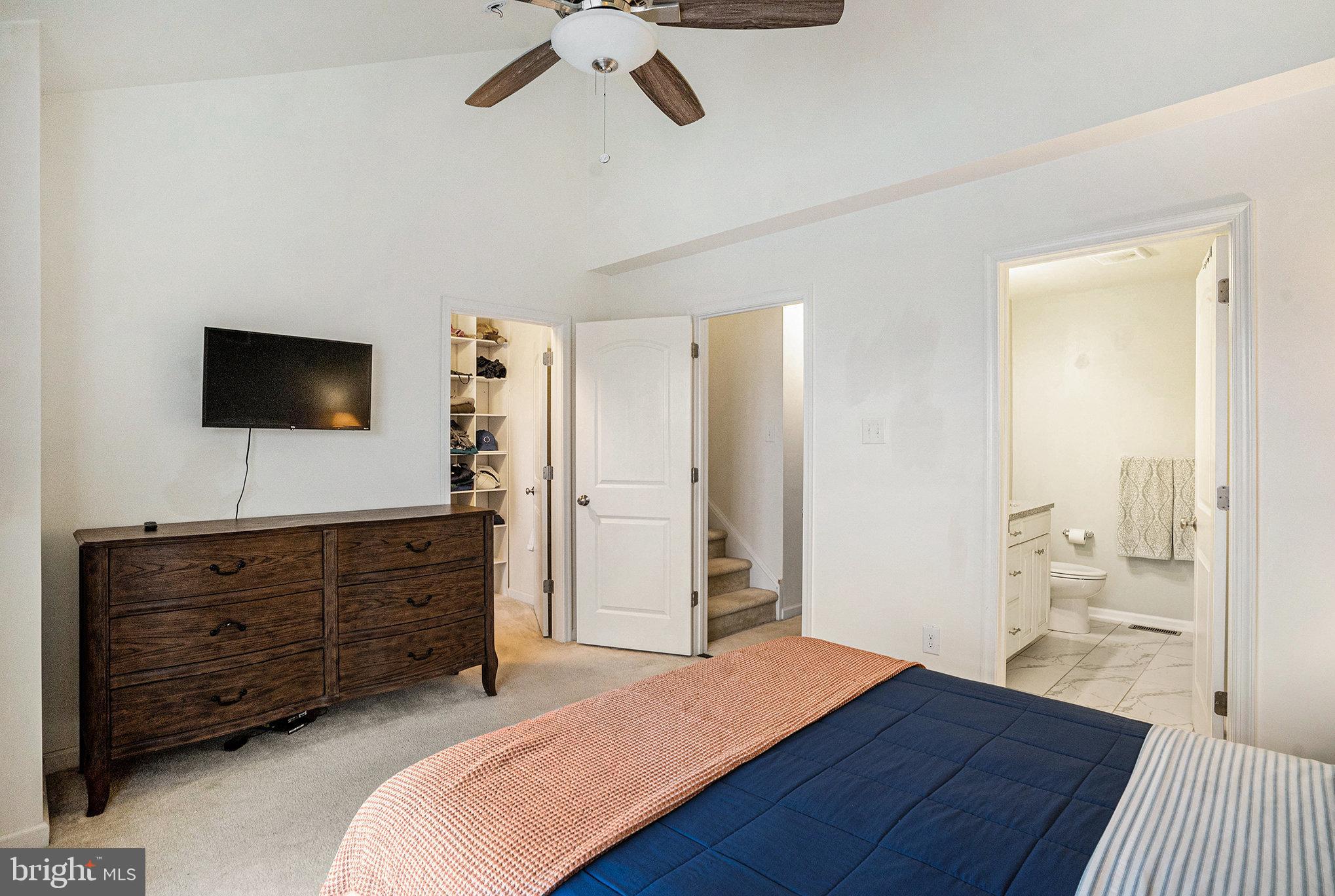 CARRIAGE HILL - Residential Lease