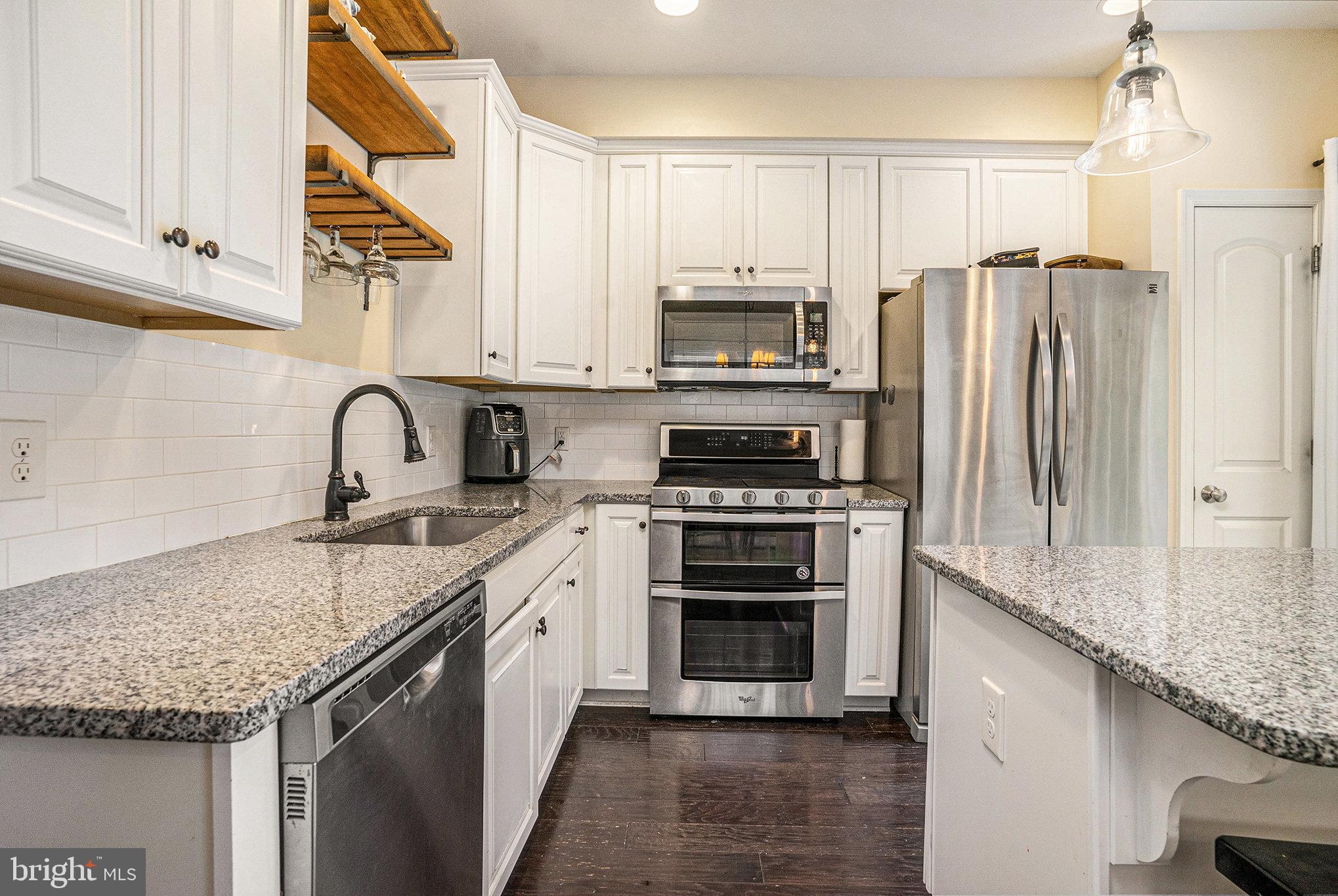 CARRIAGE HILL - Residential Lease