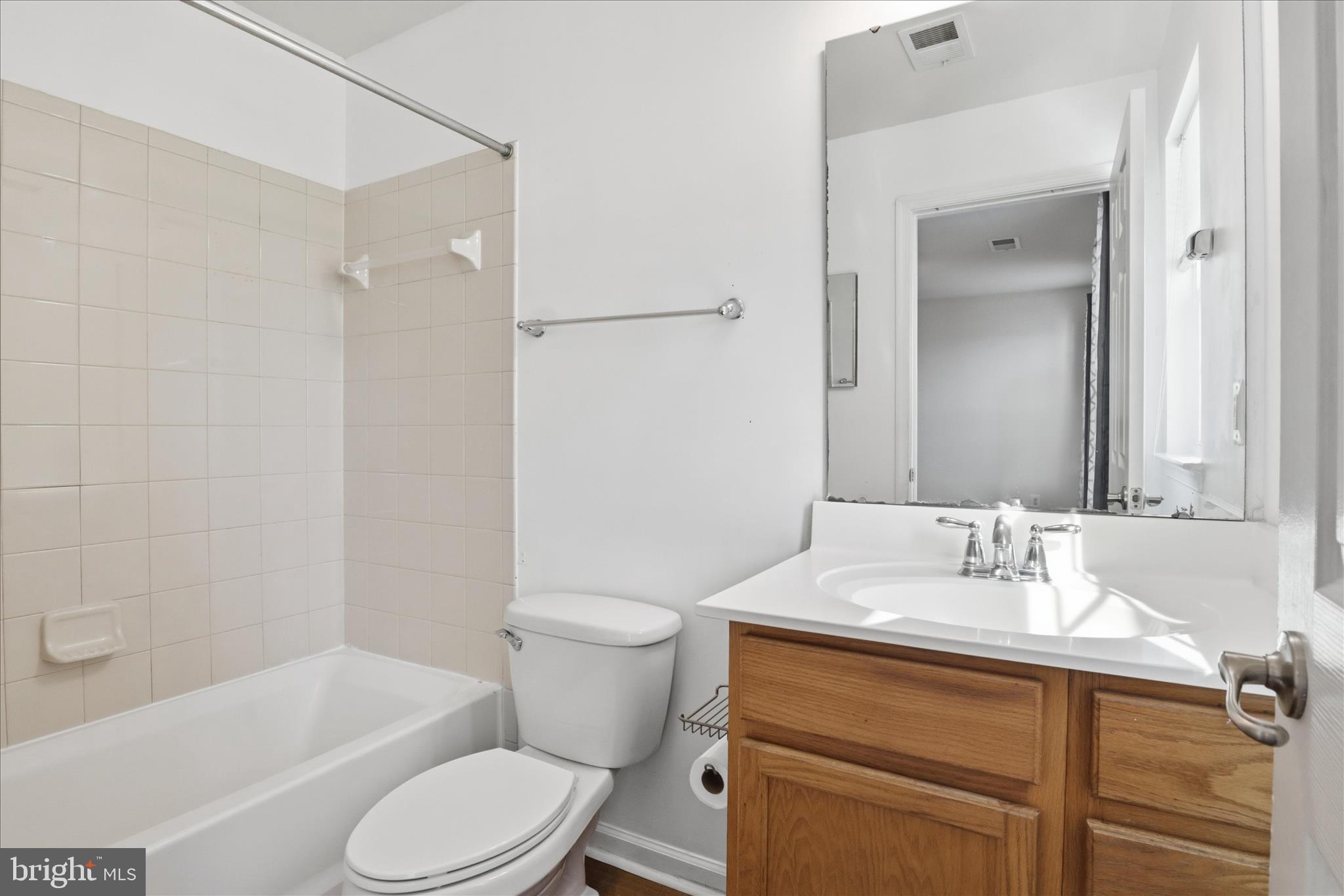 WOODSTREAM - Residential Lease