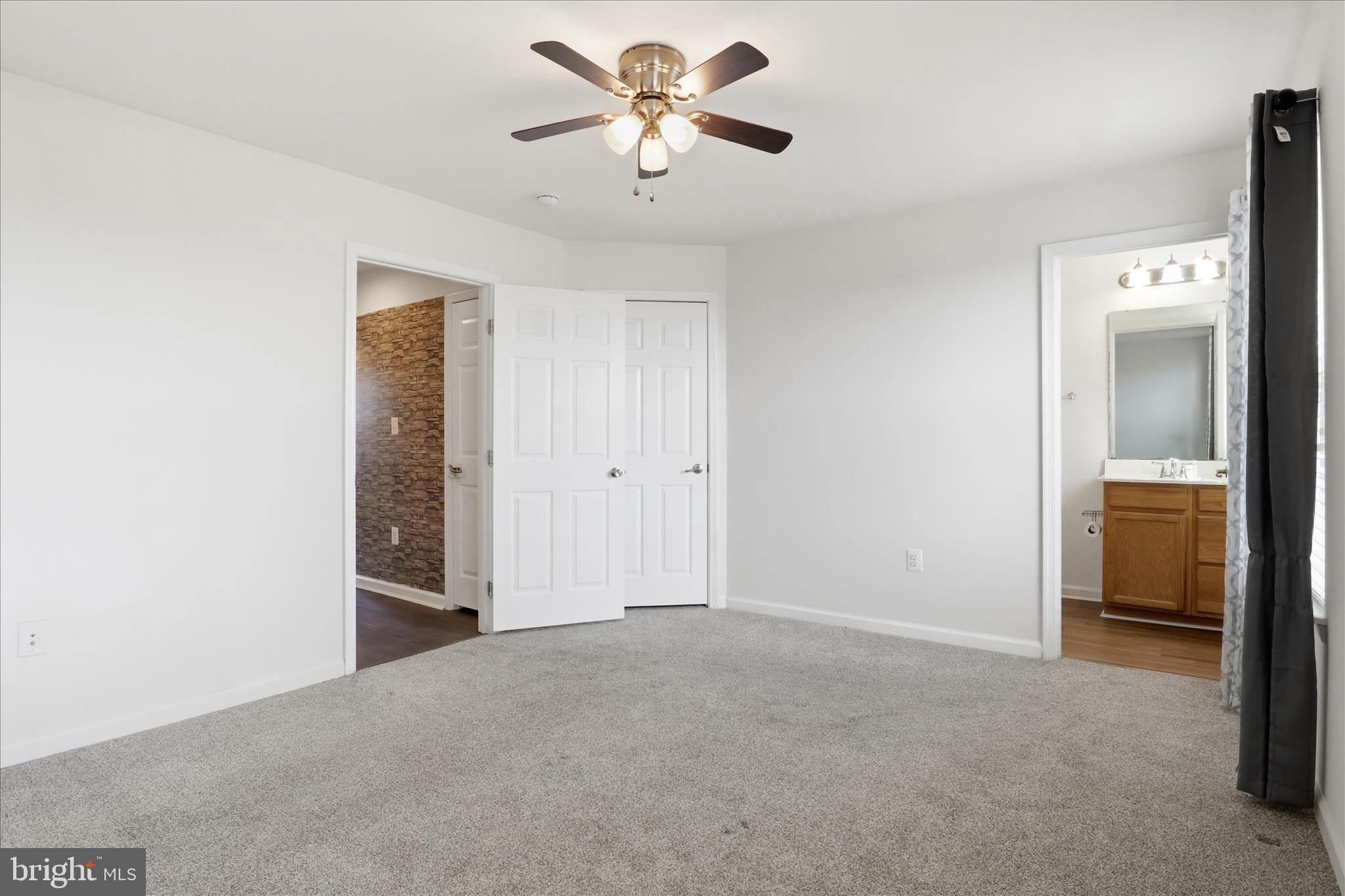 WOODSTREAM - Residential Lease