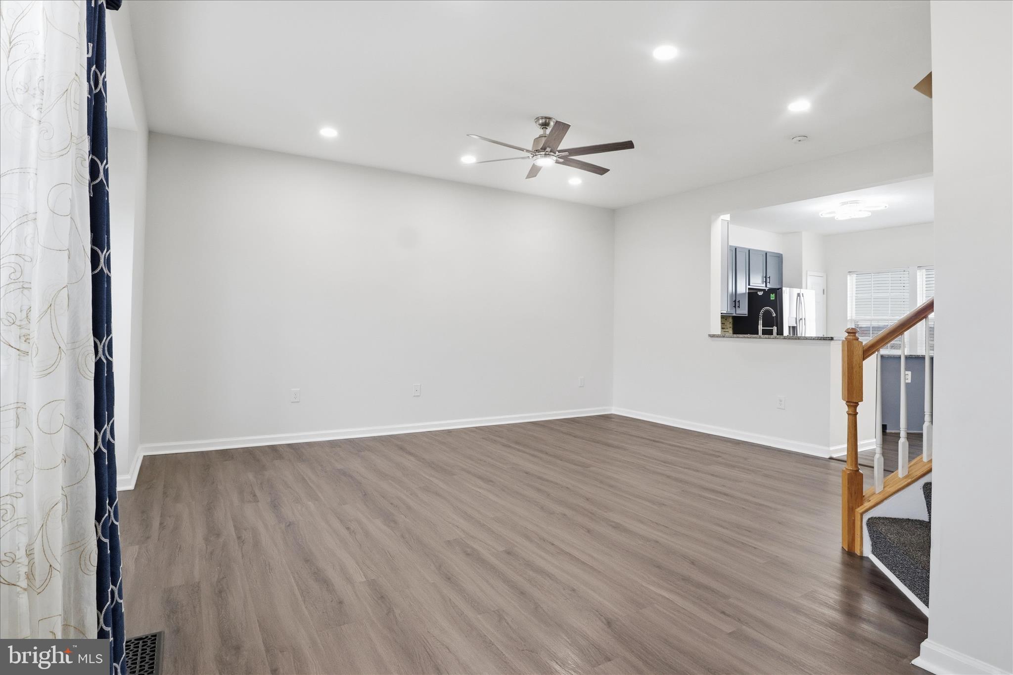 WOODSTREAM - Residential Lease