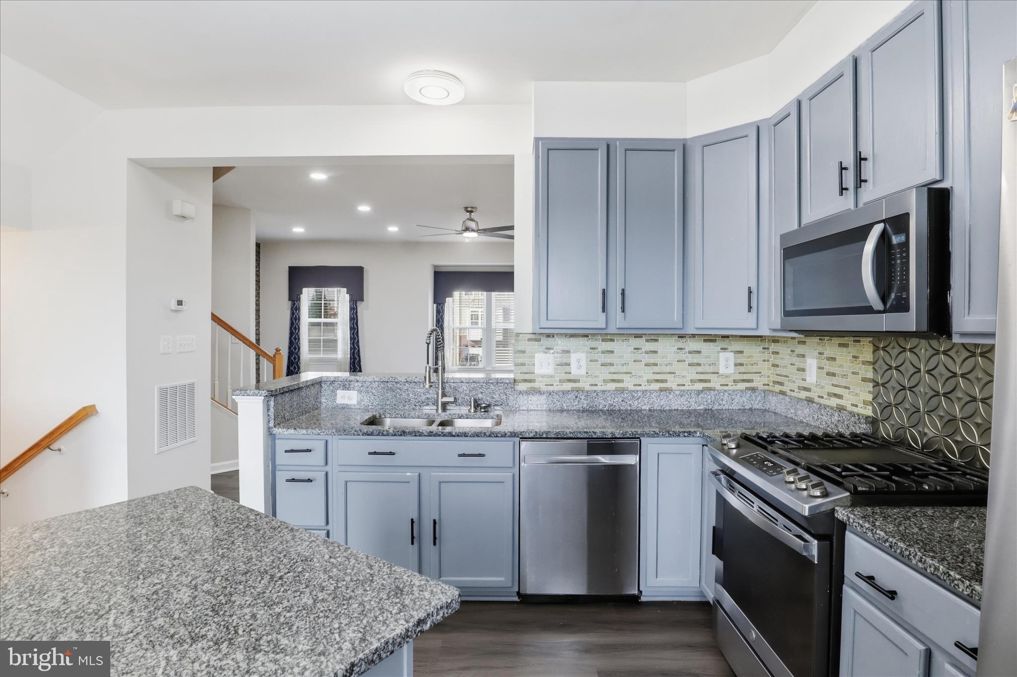 WOODSTREAM - Residential Lease