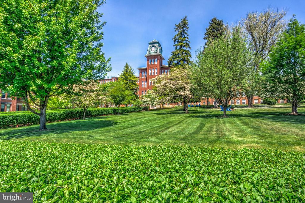 Photo of 917 Columbia Avenue #233, Lancaster, PA 17603 (MLS # PALA2050612)