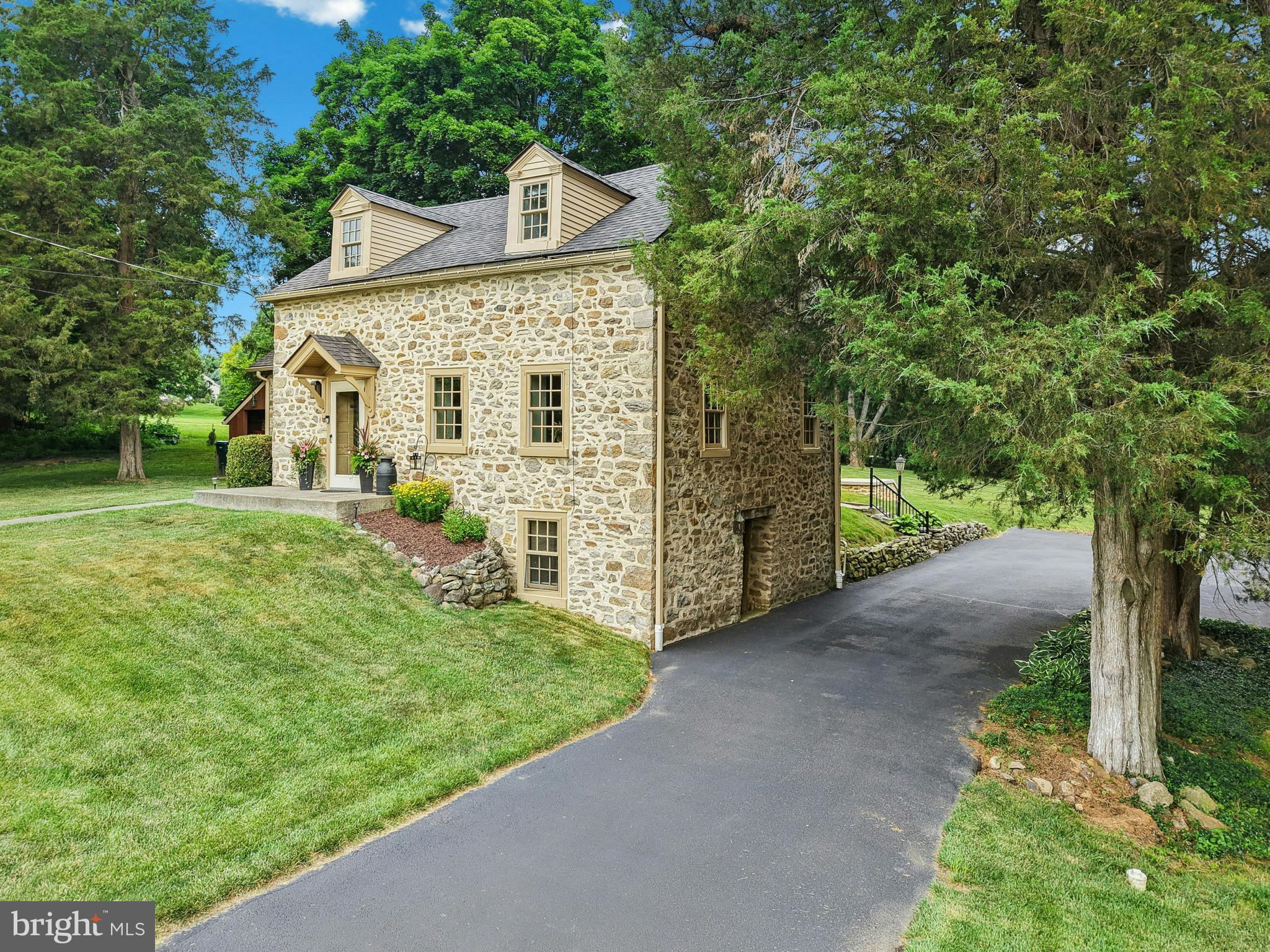 4925 MILL ROAD