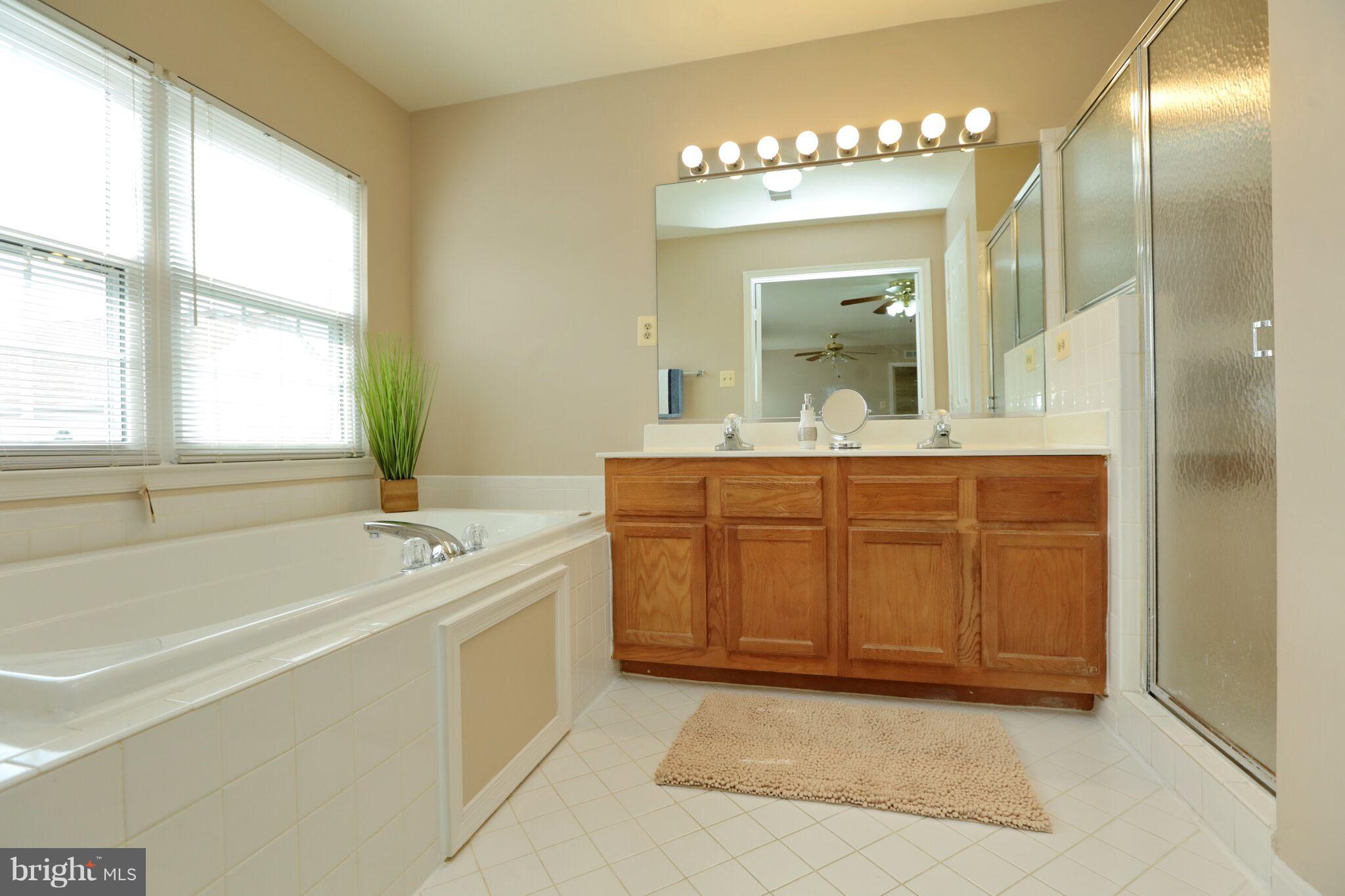 BEL AIR WOODS - Residential