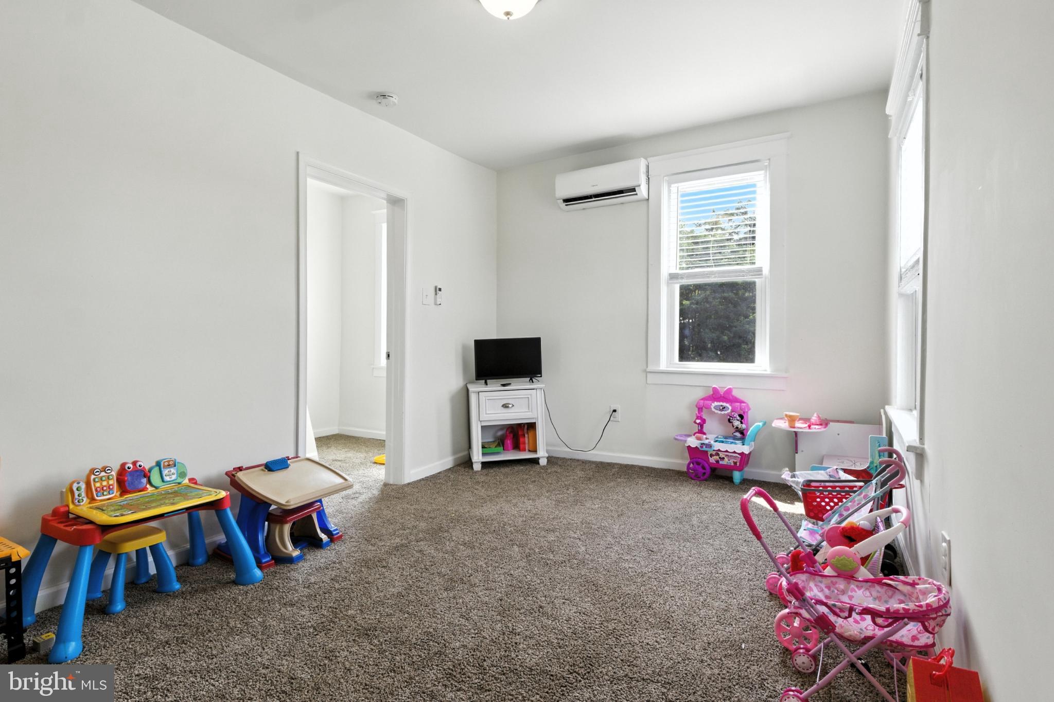 LANCASTER - Residential