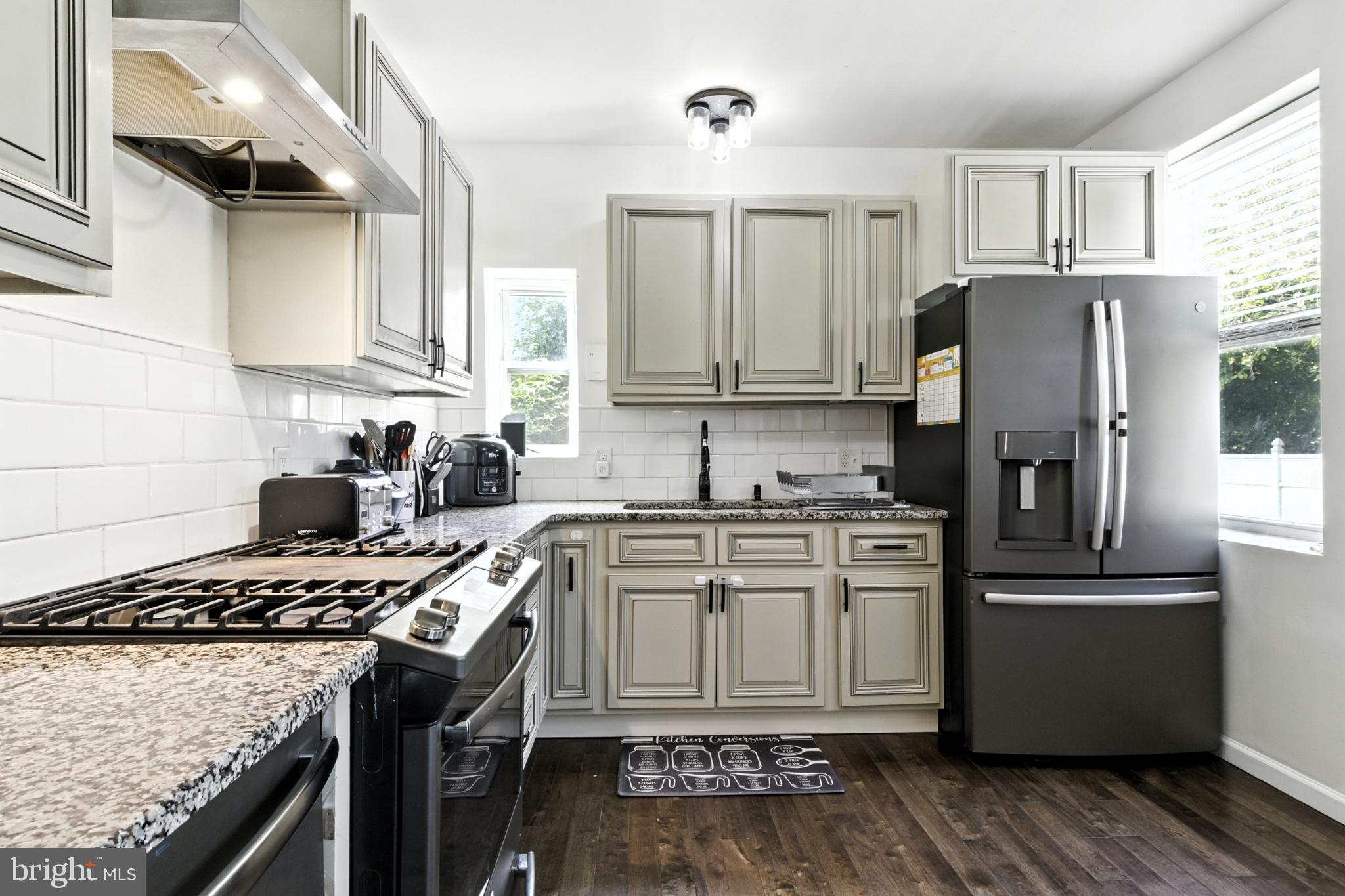 LANCASTER - Residential