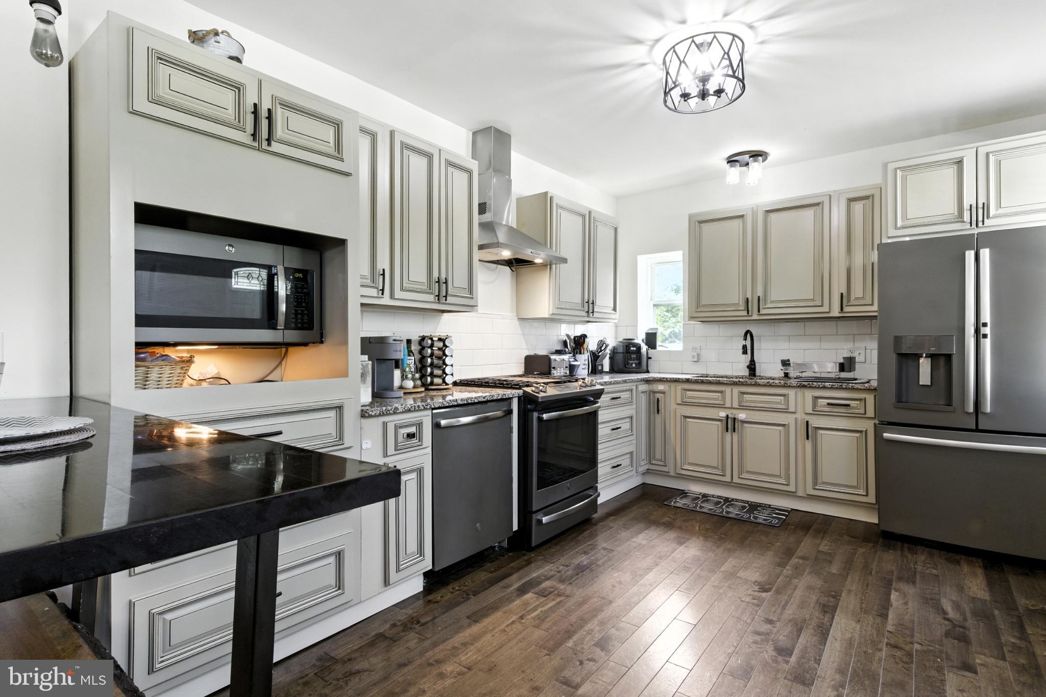 LANCASTER - Residential