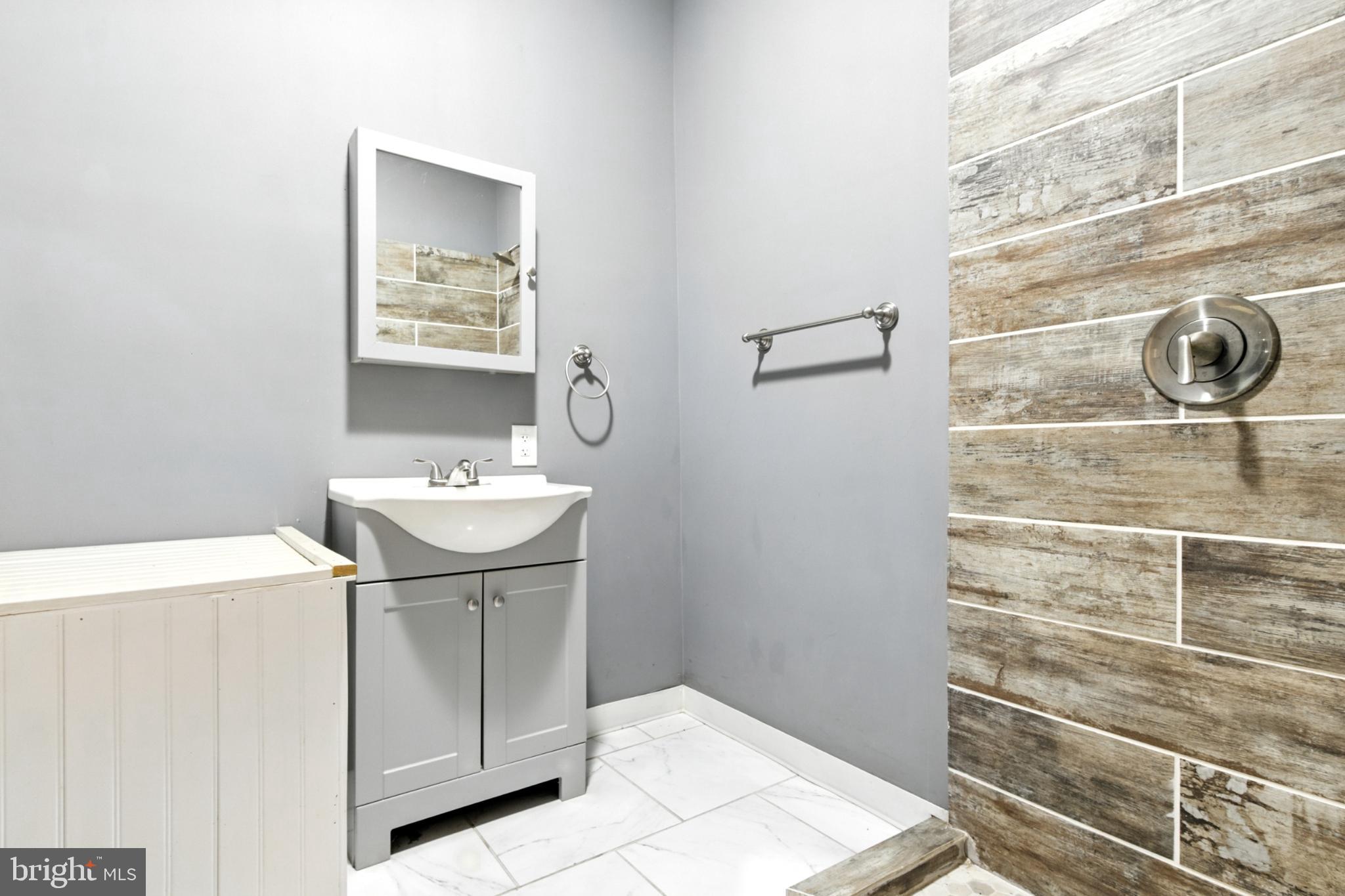 LANCASTER - Residential