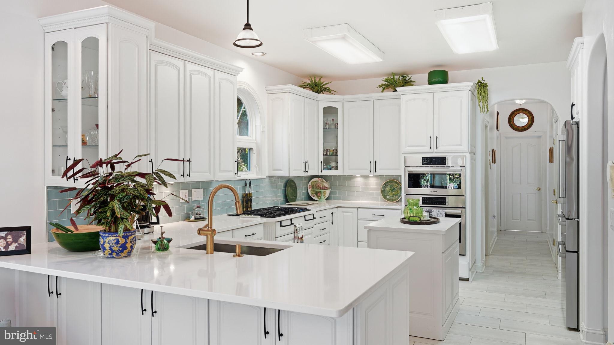 LAKE OF THE WOODS - Residential