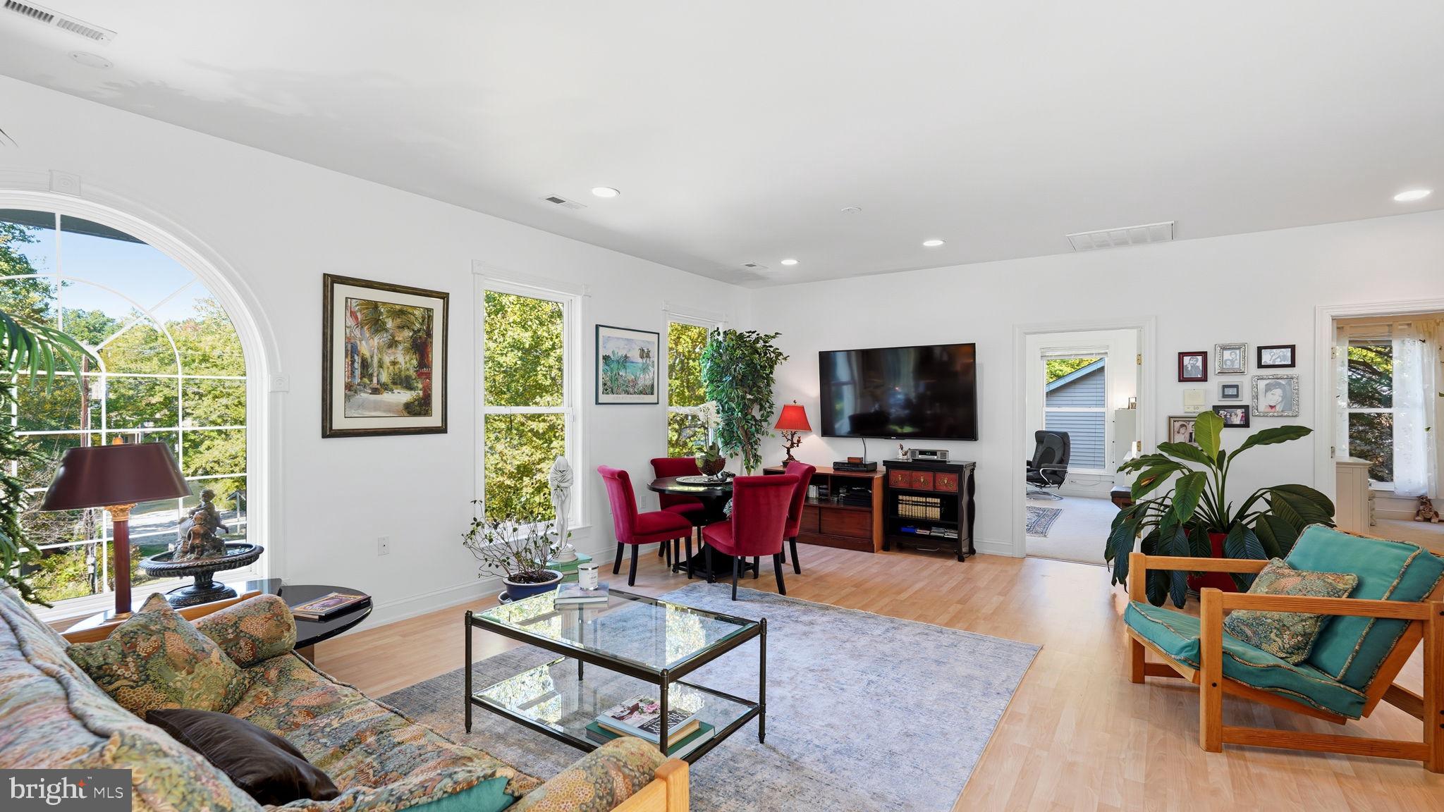 LAKE OF THE WOODS - Residential