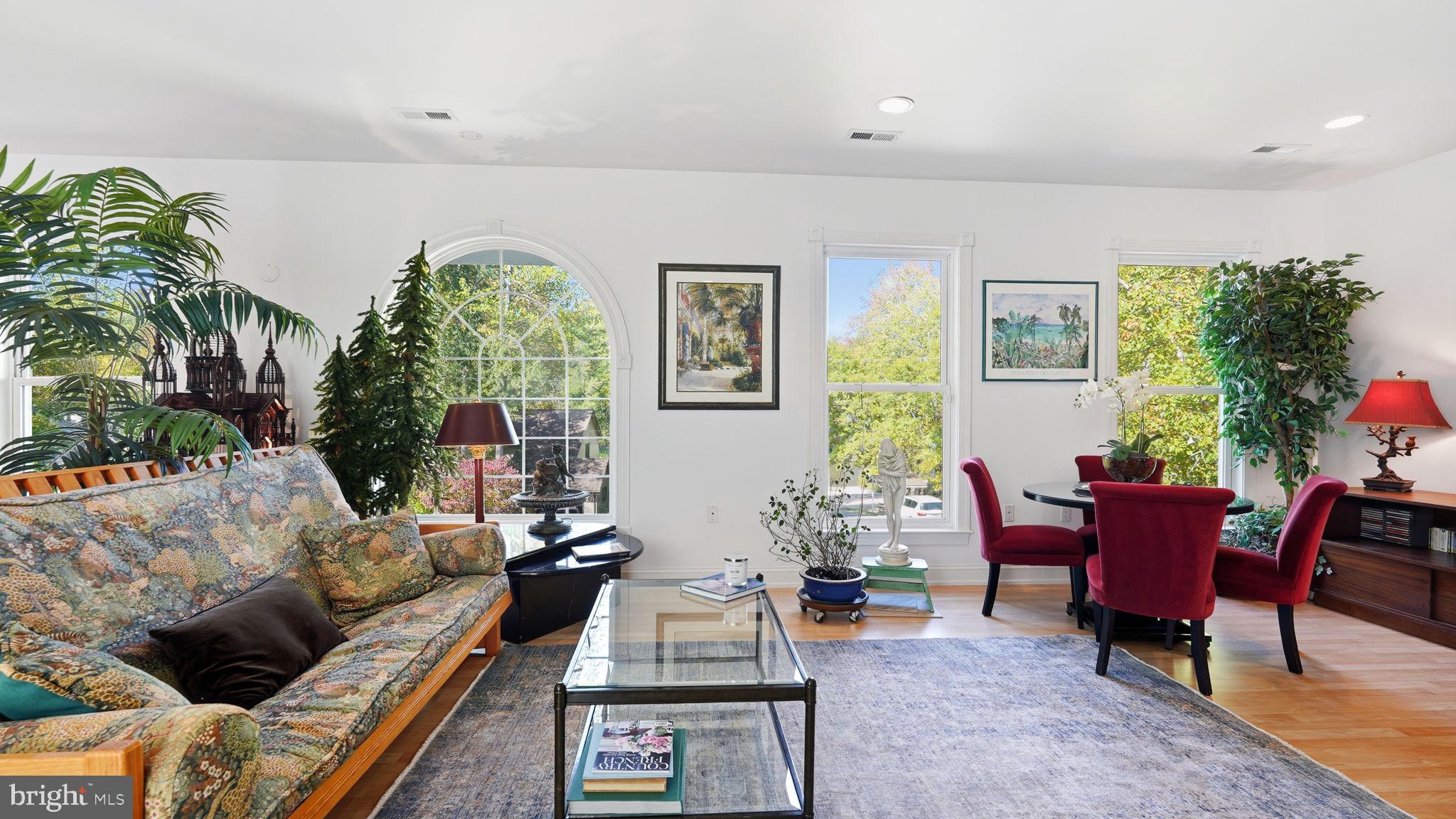 LAKE OF THE WOODS - Residential