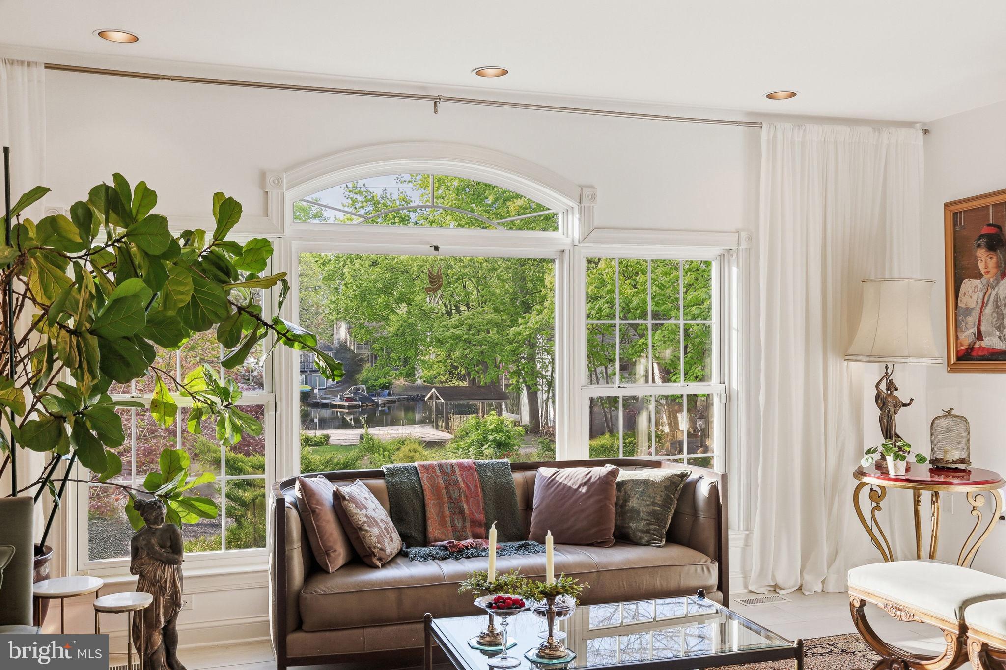 LAKE OF THE WOODS - Residential