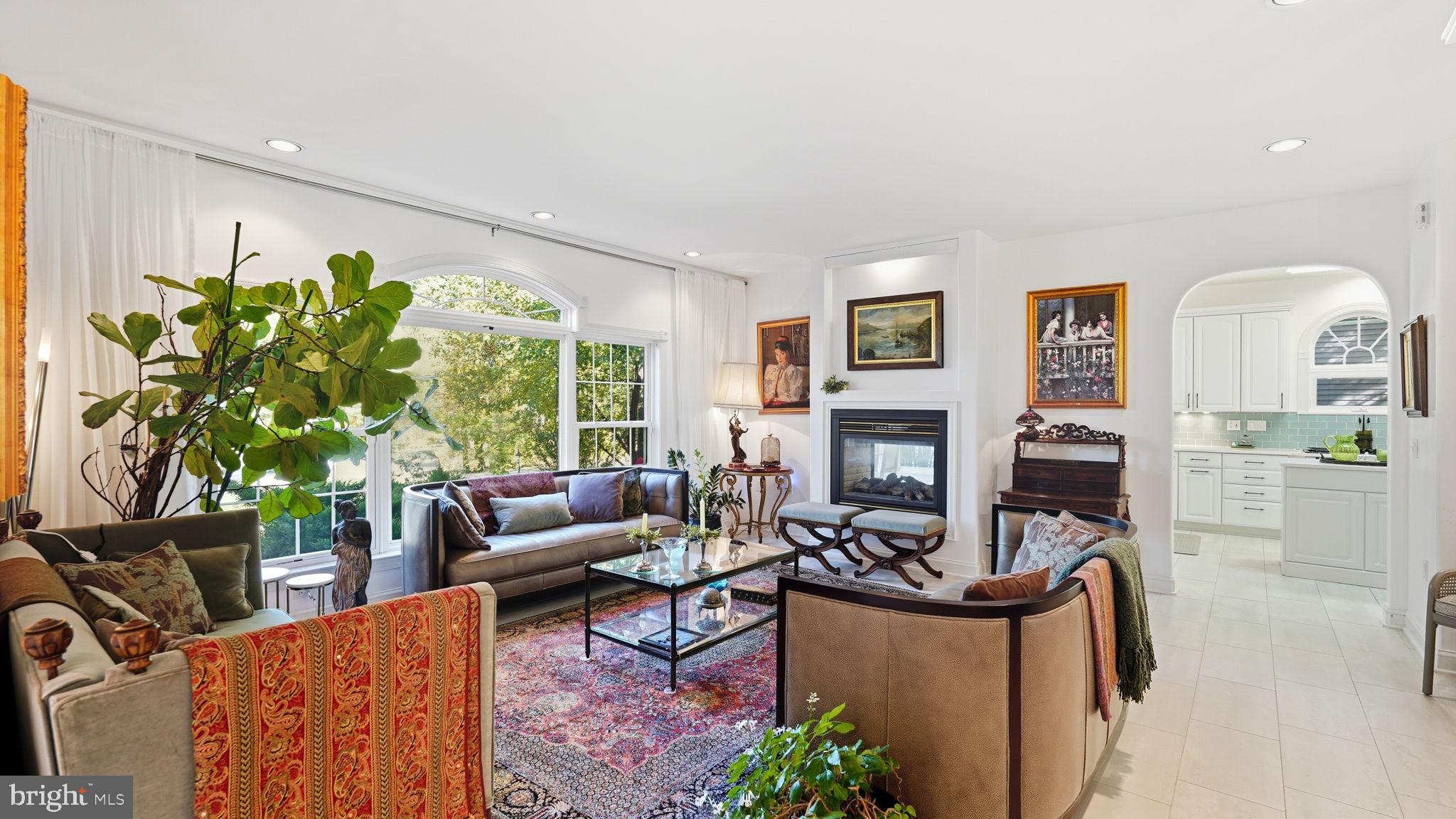 LAKE OF THE WOODS - Residential