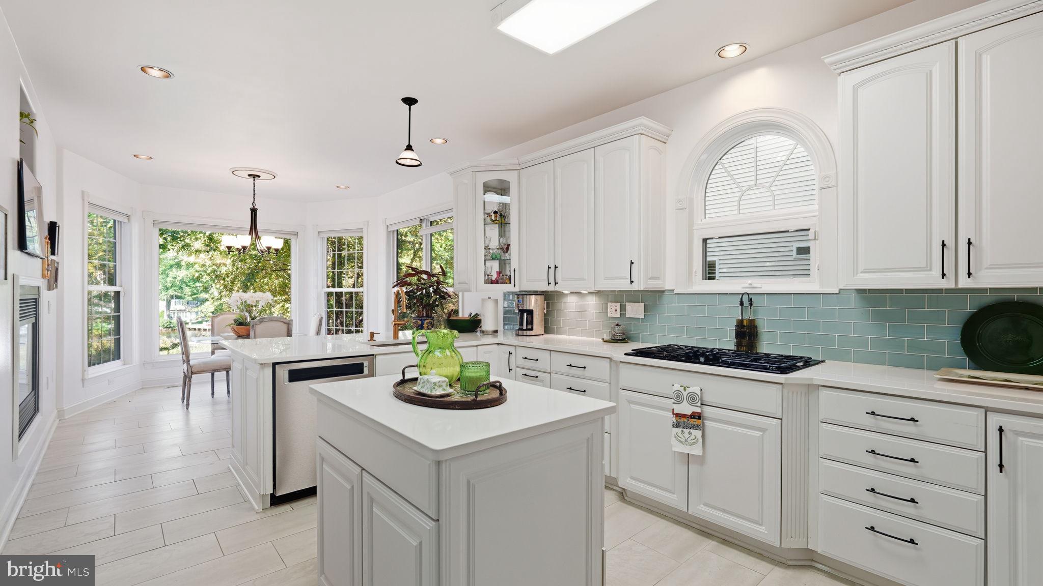 LAKE OF THE WOODS - Residential