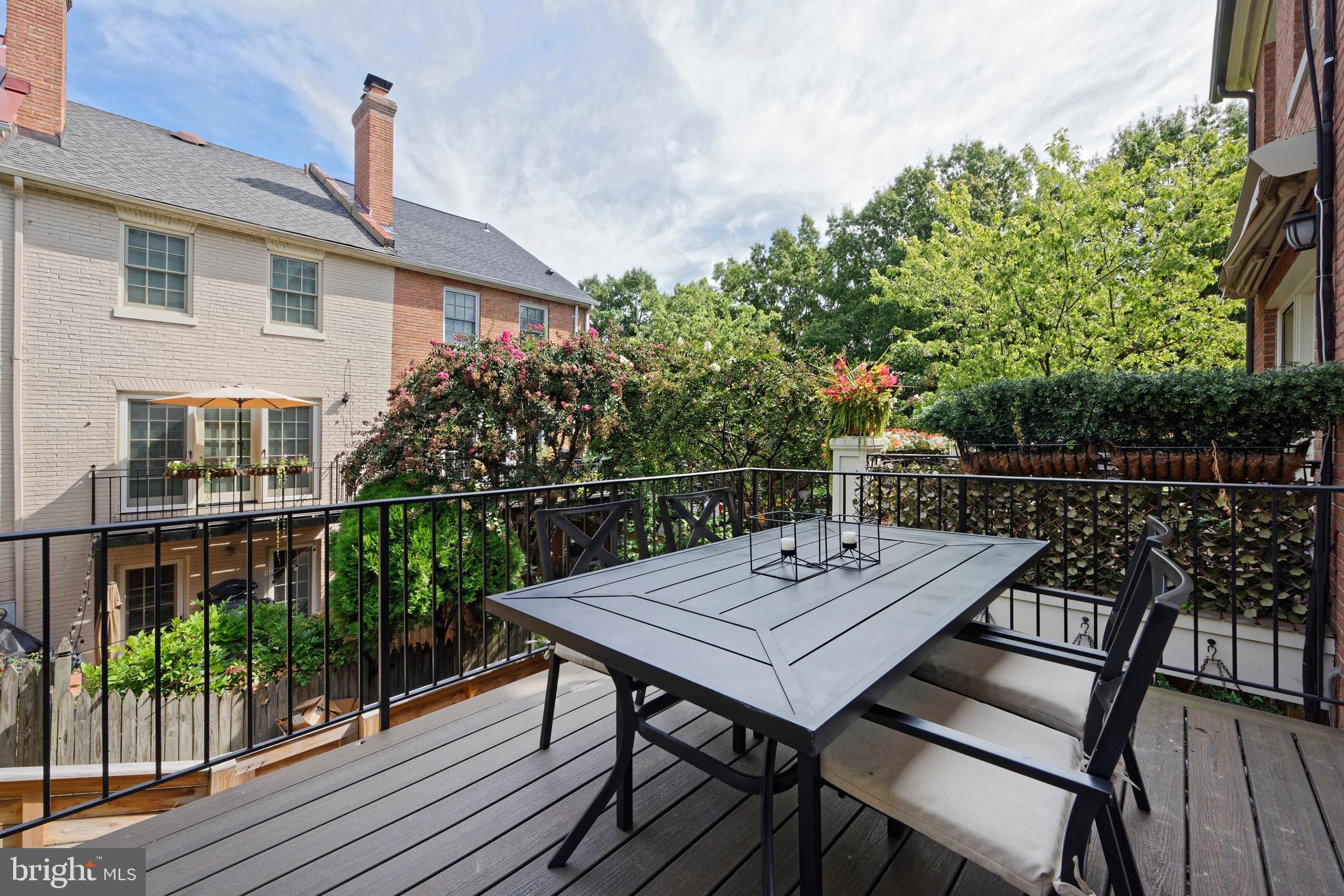 POMMANDER WALK - Residential