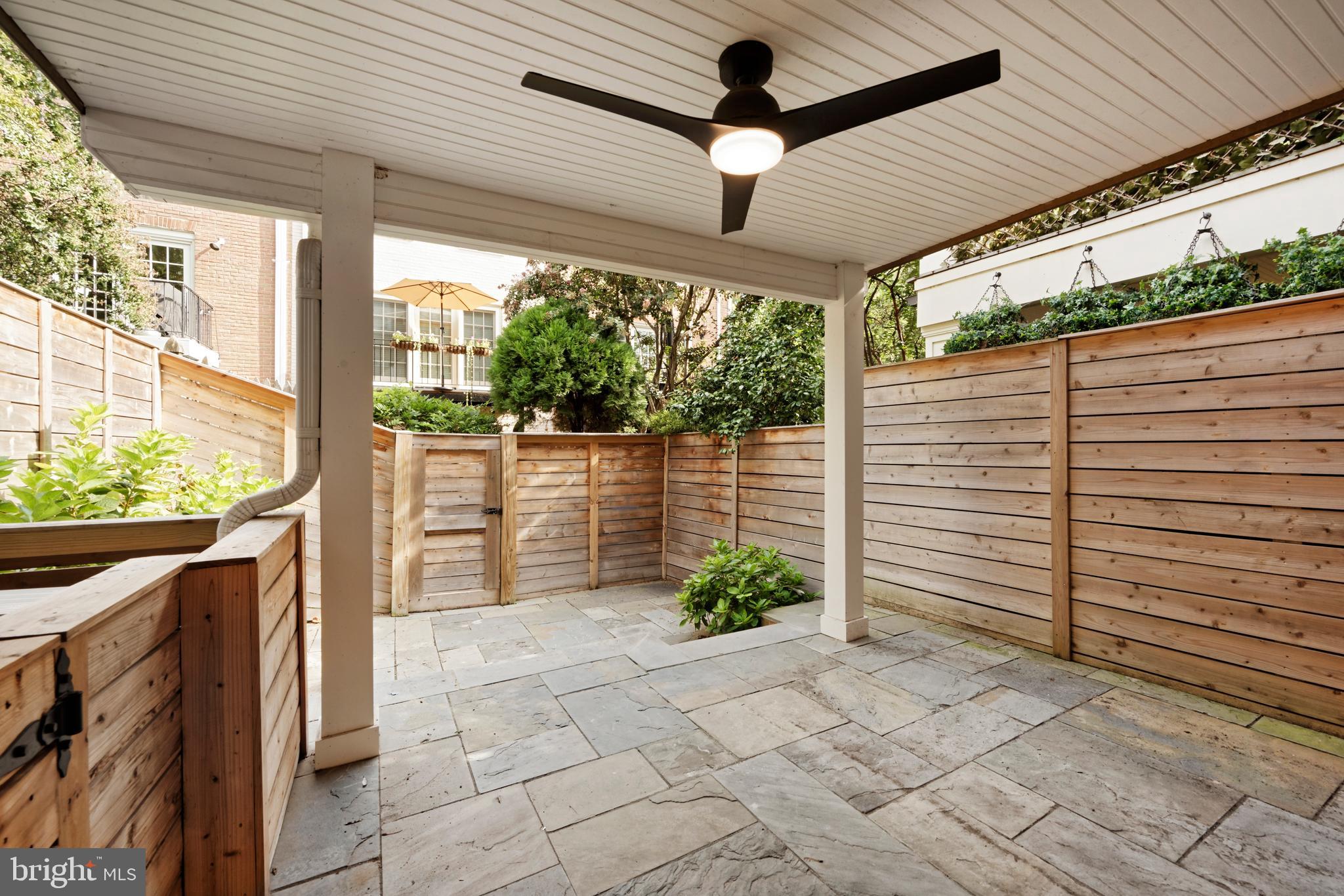 POMMANDER WALK - Residential