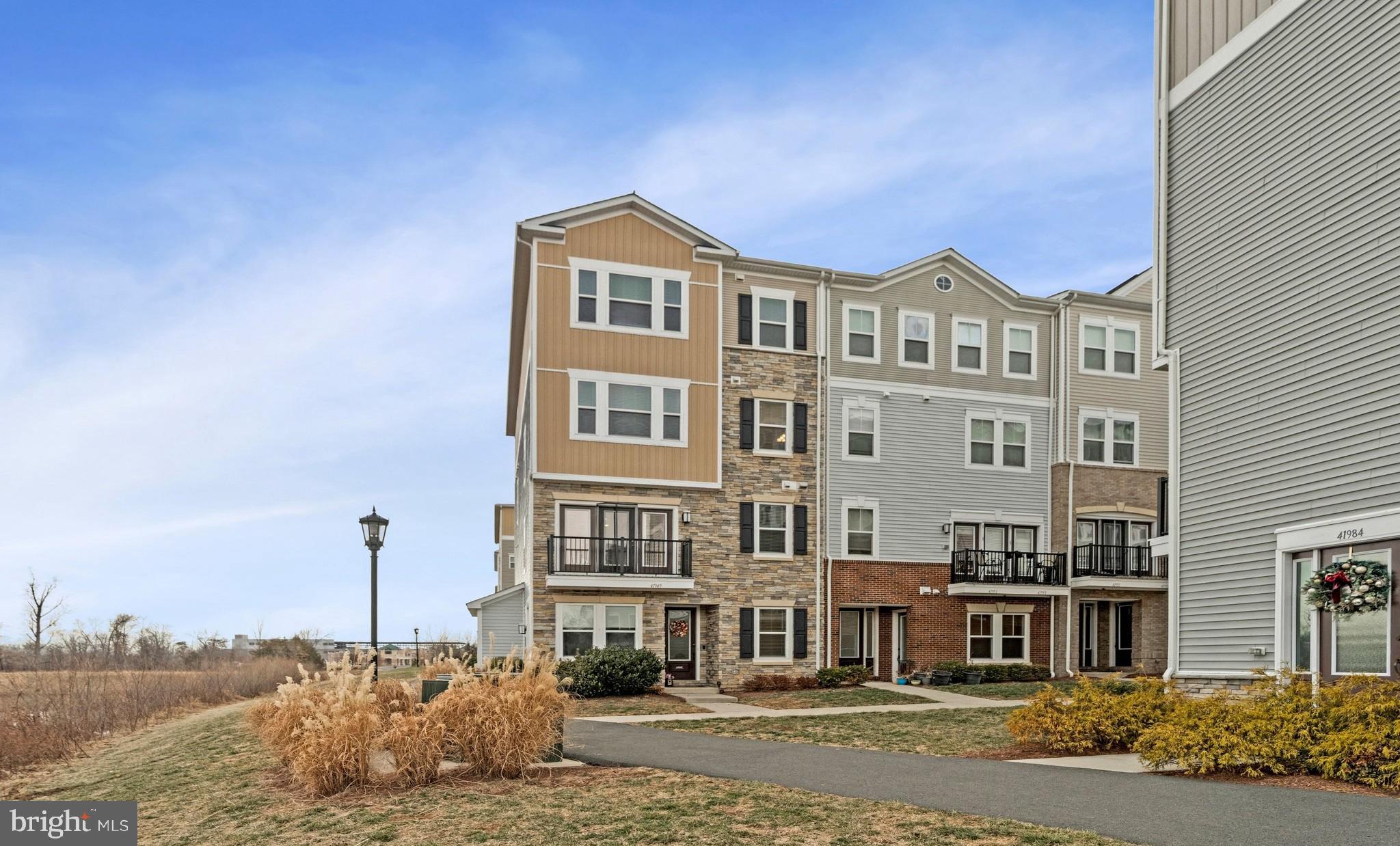 STONE RIDGE - Residential