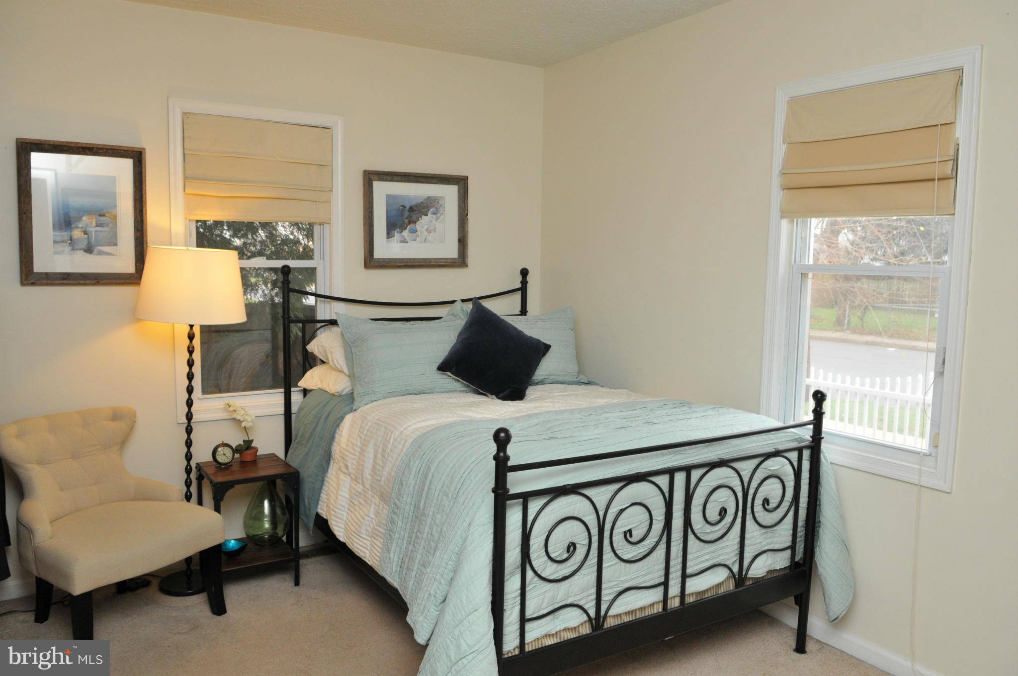 CURTIS HEIGHTS - Residential