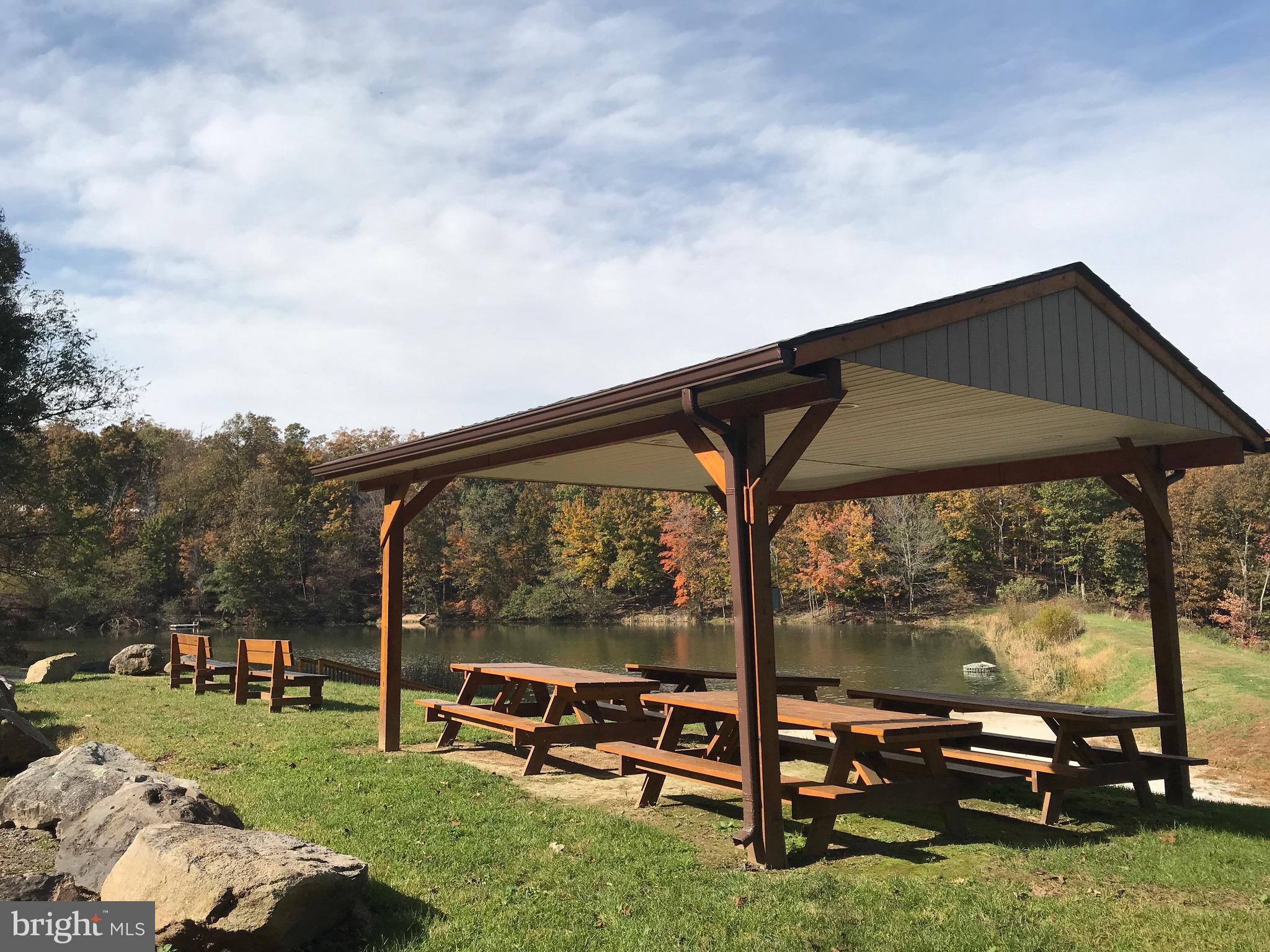 APPLE MT LAKE - Residential