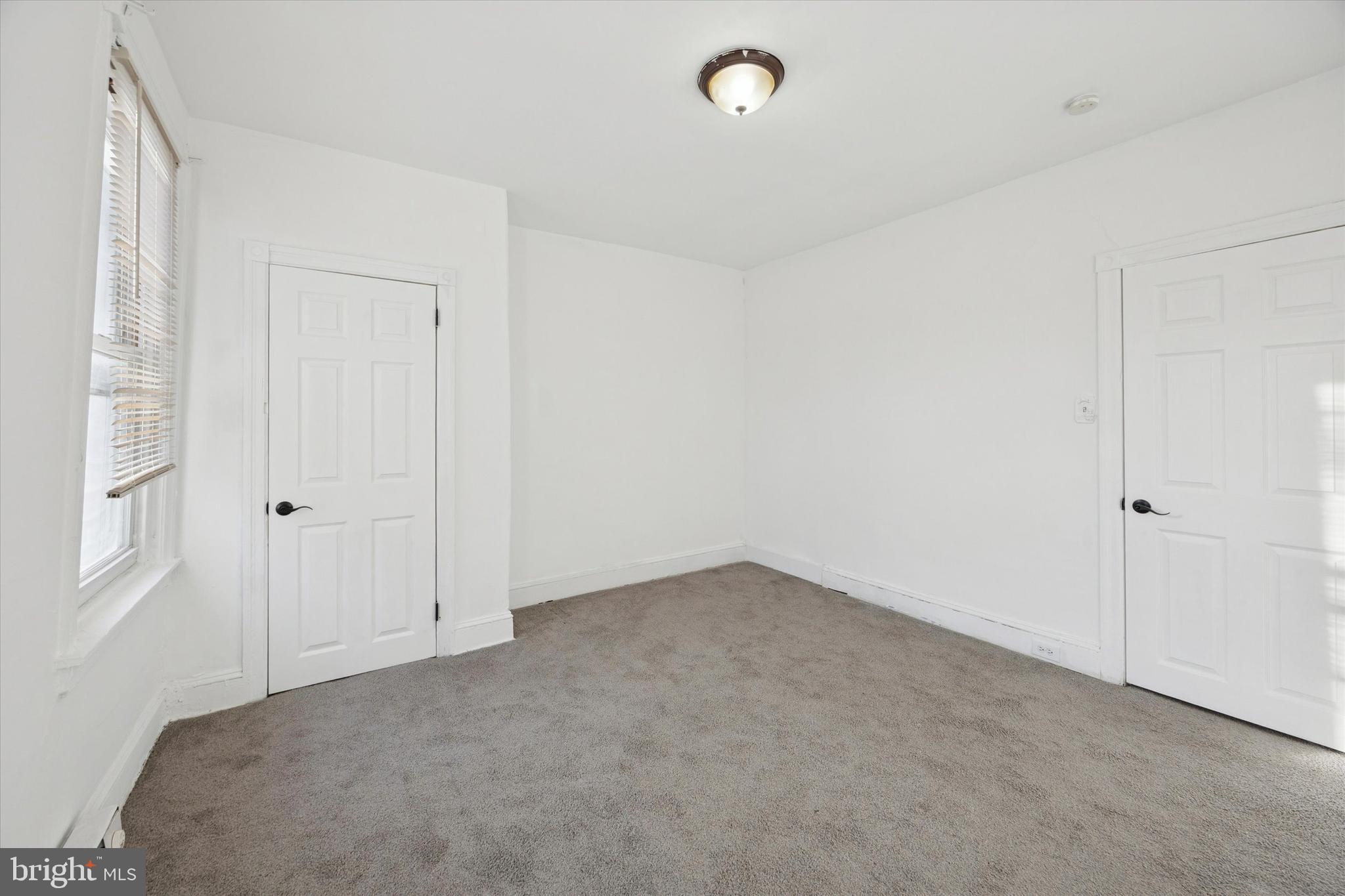 STRAWBERRY MANSION - Residential