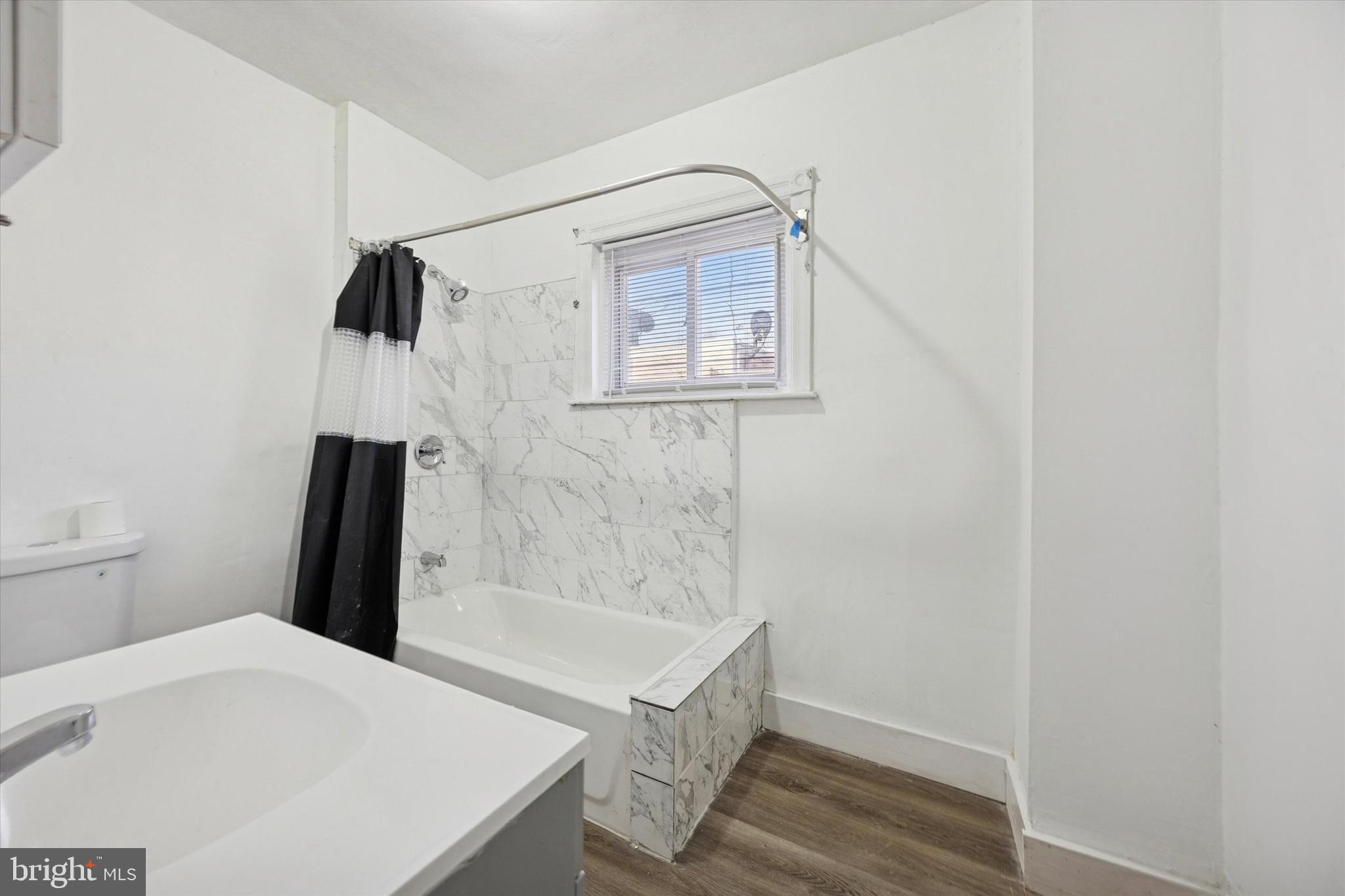 STRAWBERRY MANSION - Residential