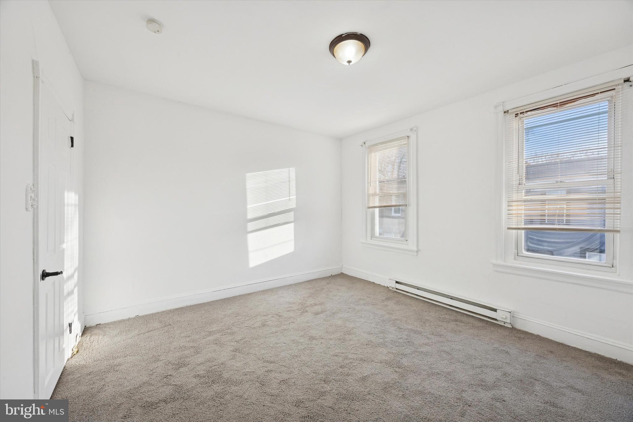 STRAWBERRY MANSION - Residential