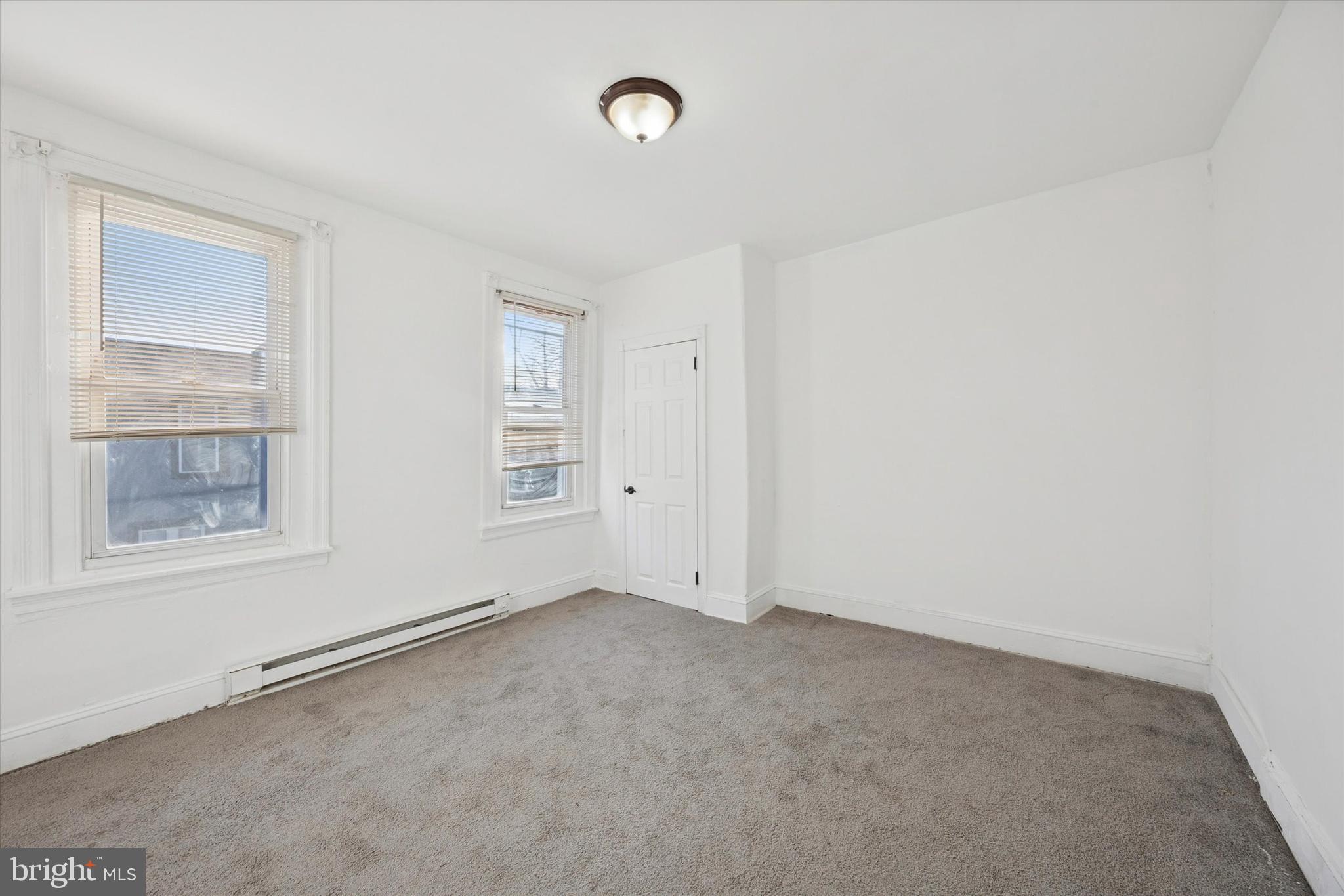 STRAWBERRY MANSION - Residential