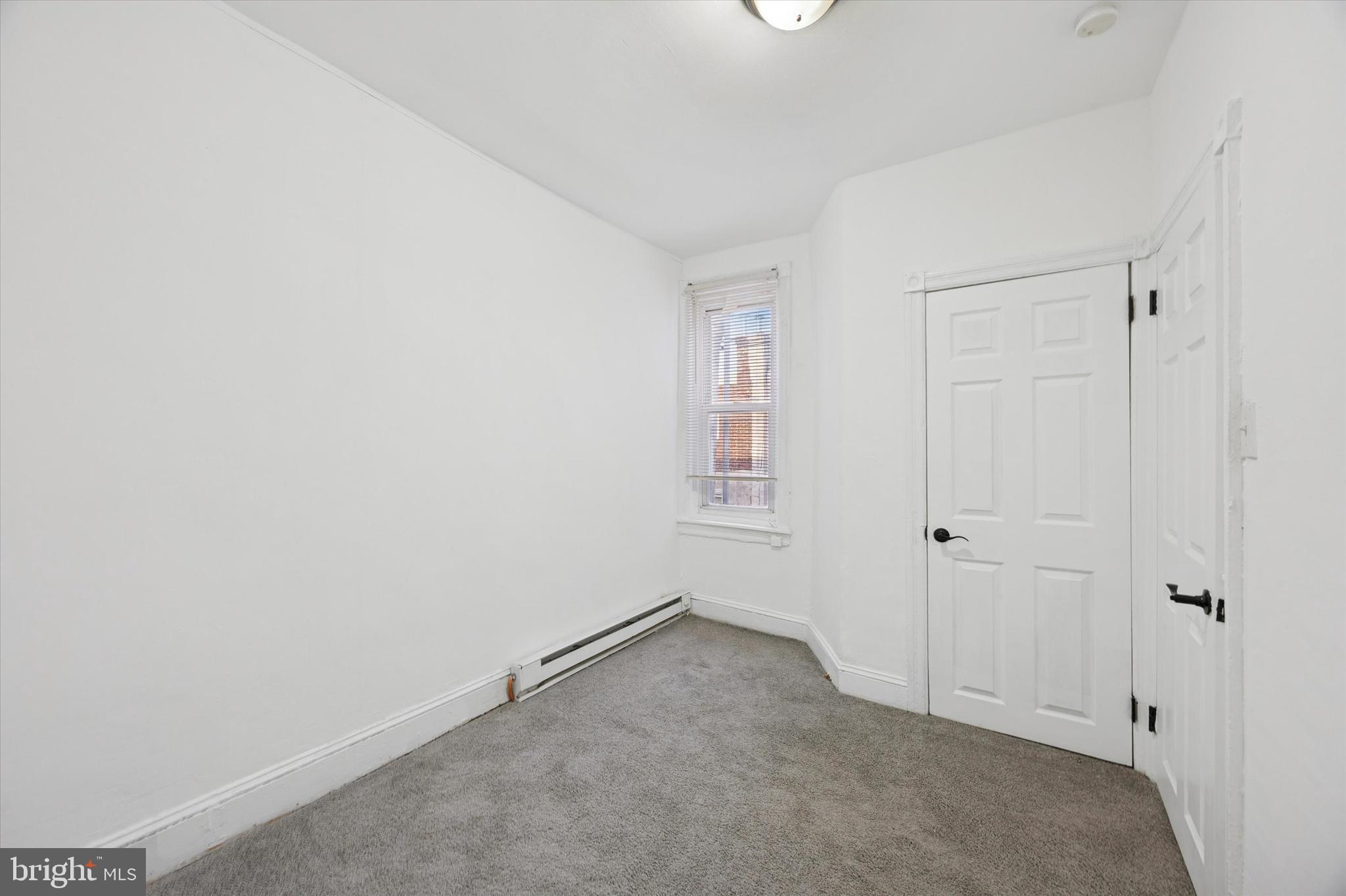 STRAWBERRY MANSION - Residential