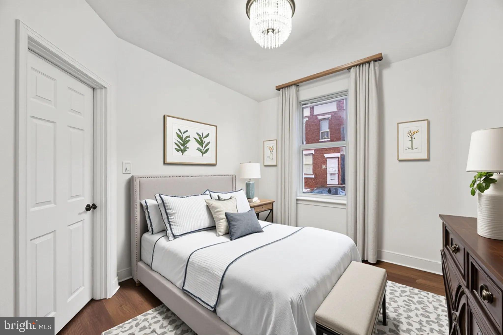 STRAWBERRY MANSION - Residential