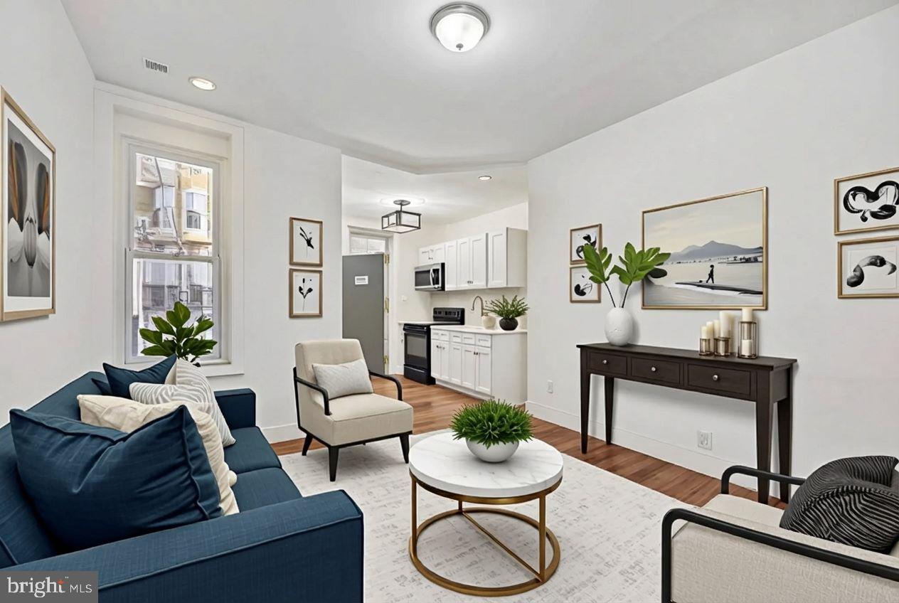 STRAWBERRY MANSION - Residential