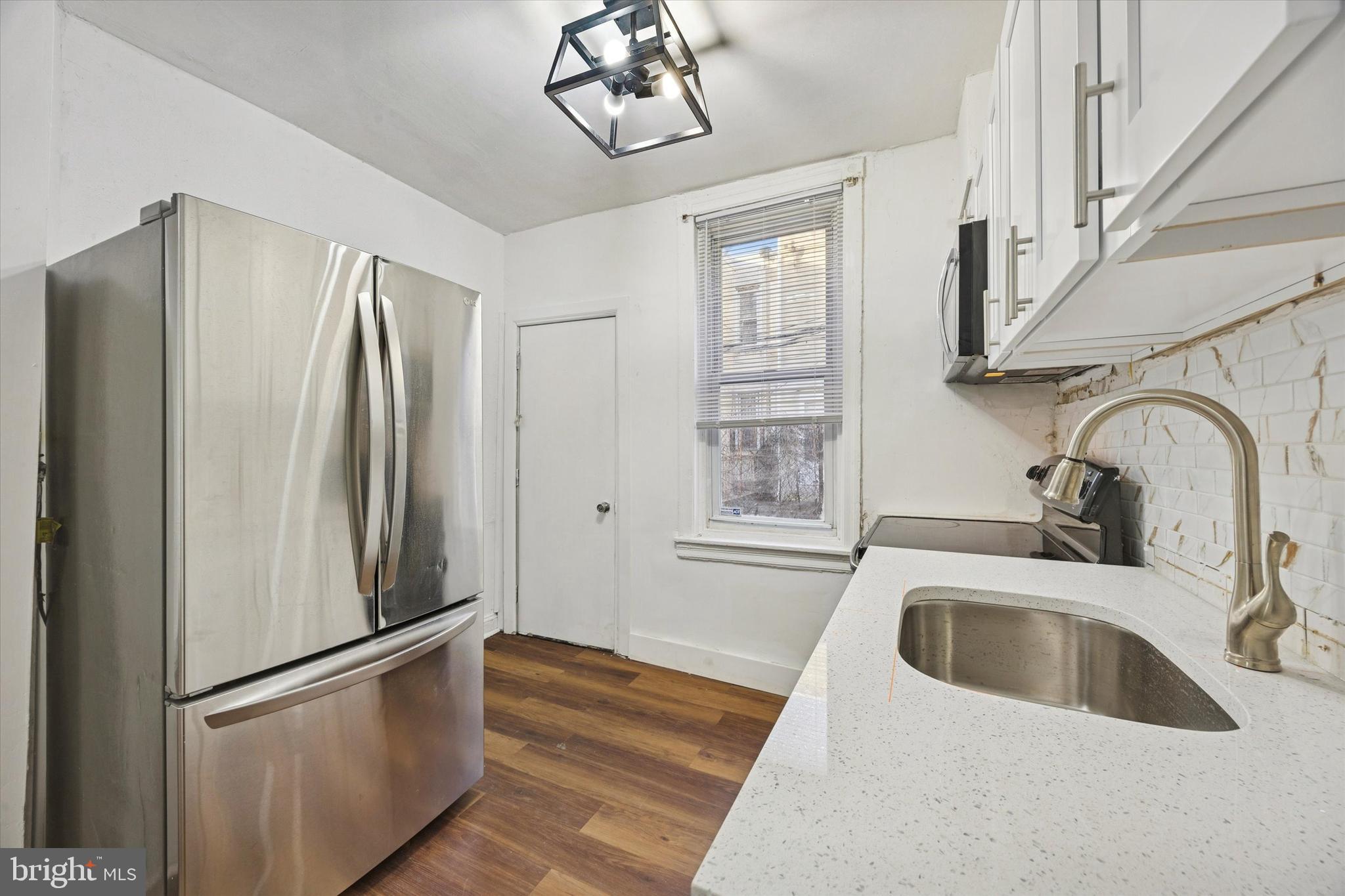 STRAWBERRY MANSION - Residential