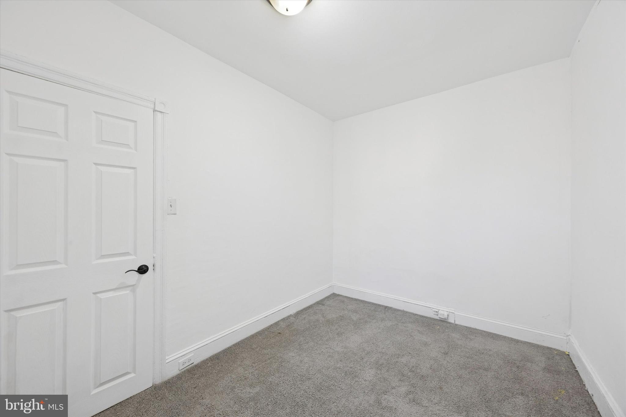 STRAWBERRY MANSION - Residential