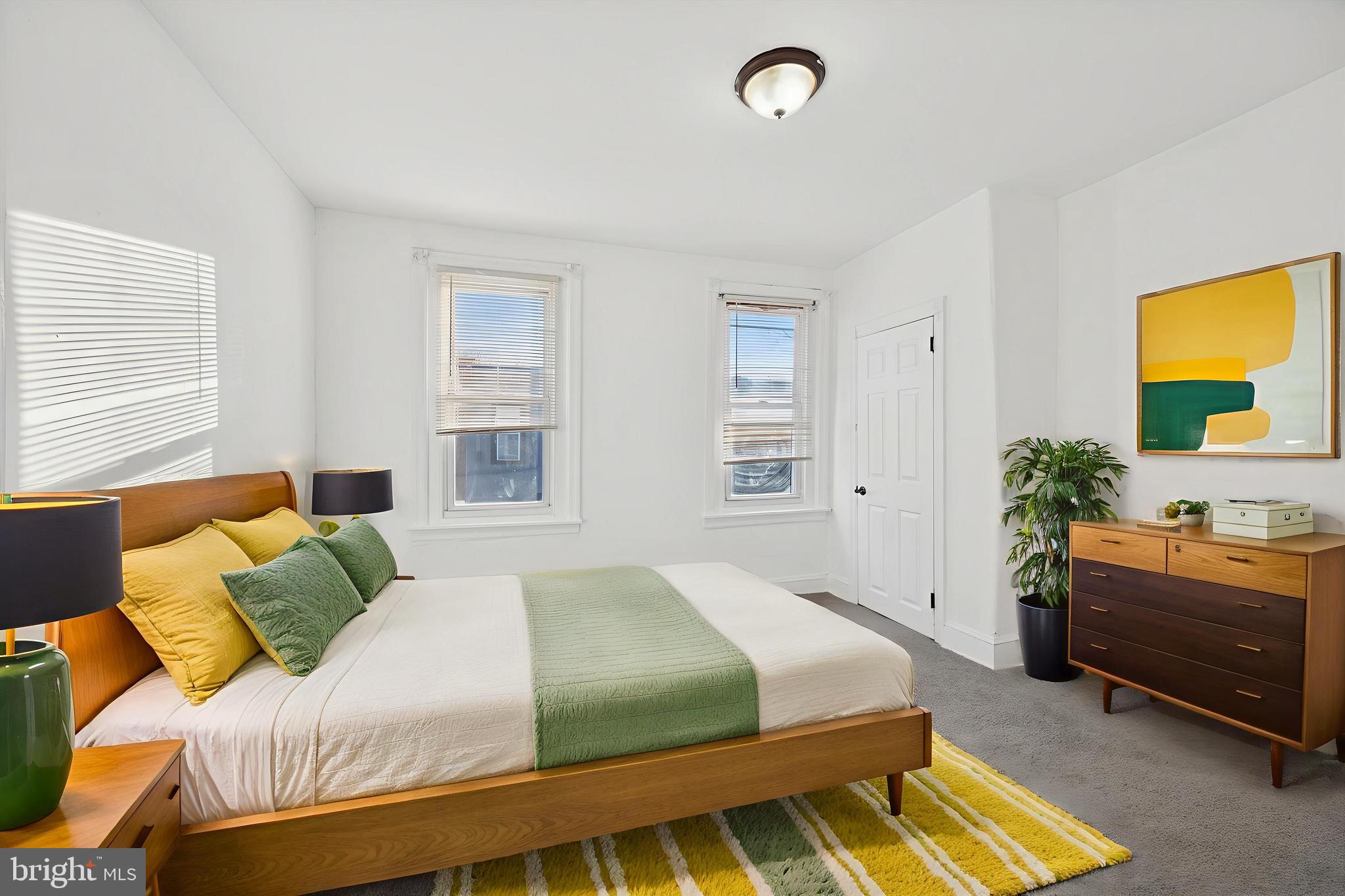 STRAWBERRY MANSION - Residential