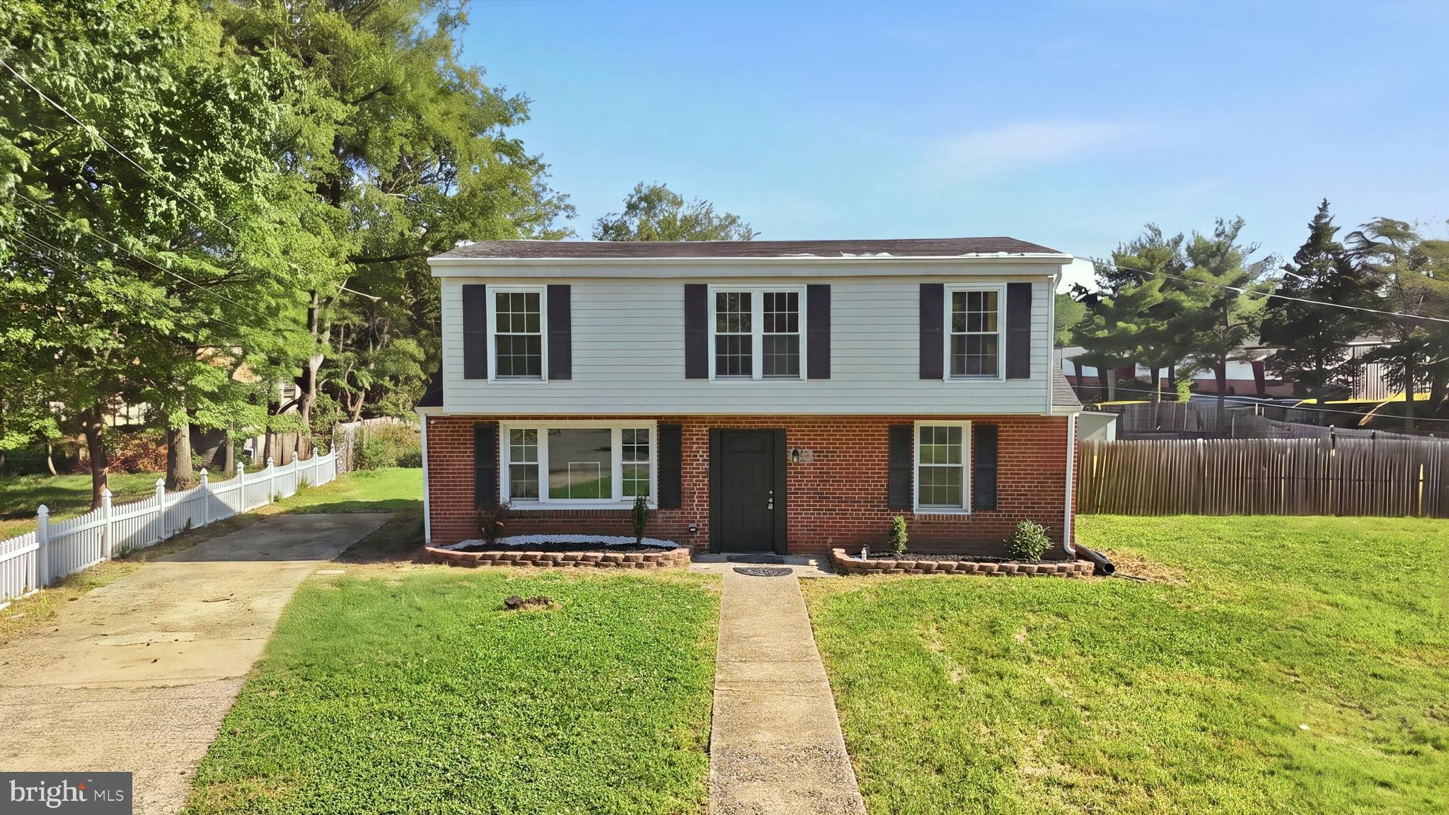 6802 FRIENDSHIP COURT