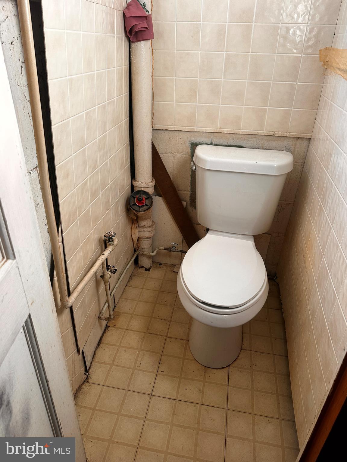 HARFORD OAKS - Residential