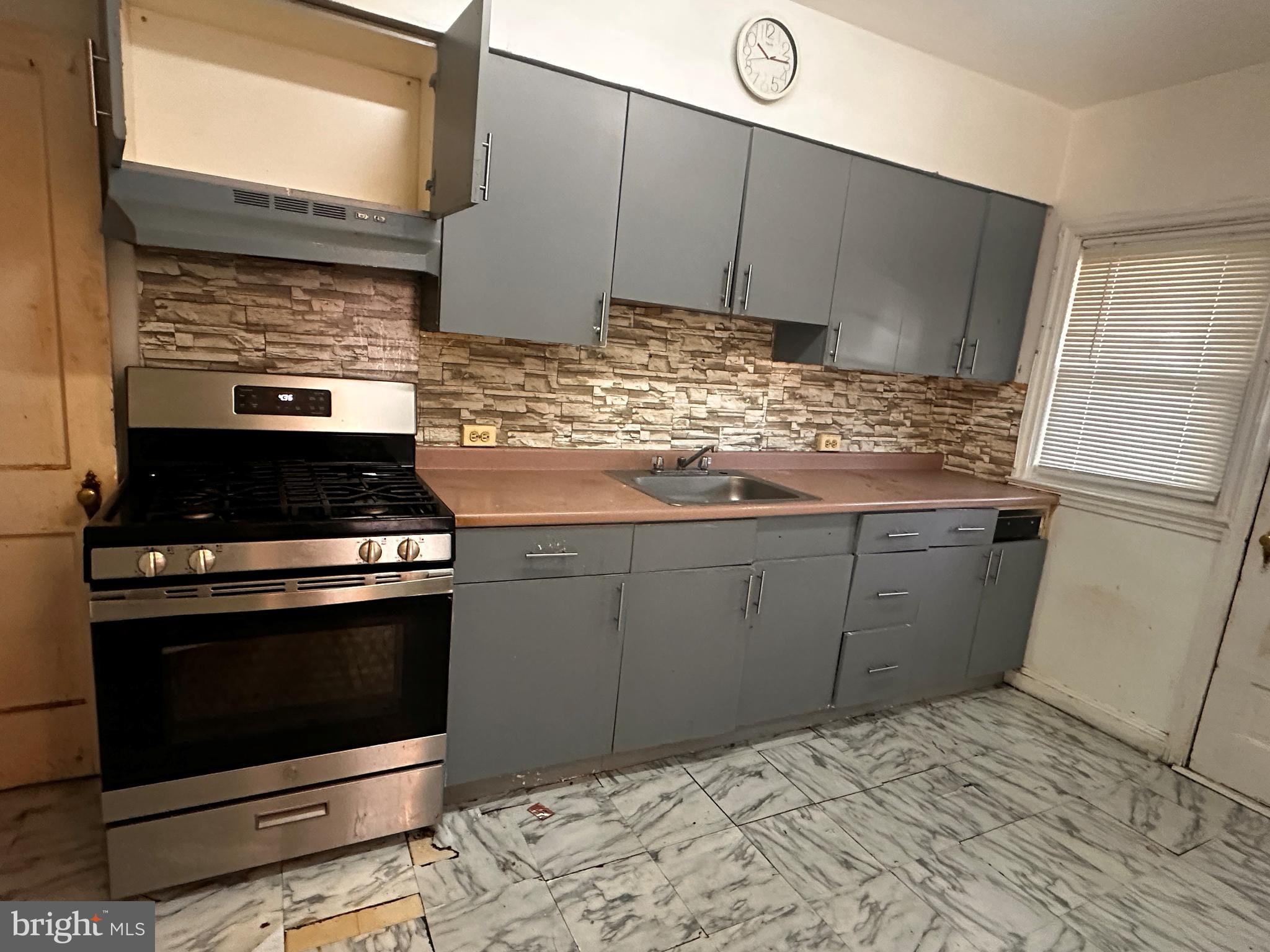 HARFORD OAKS - Residential