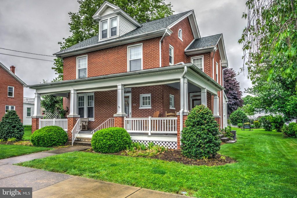 Photo of 131 W Broad Street, New Holland, PA 17557 (MLS # PALA2050898)