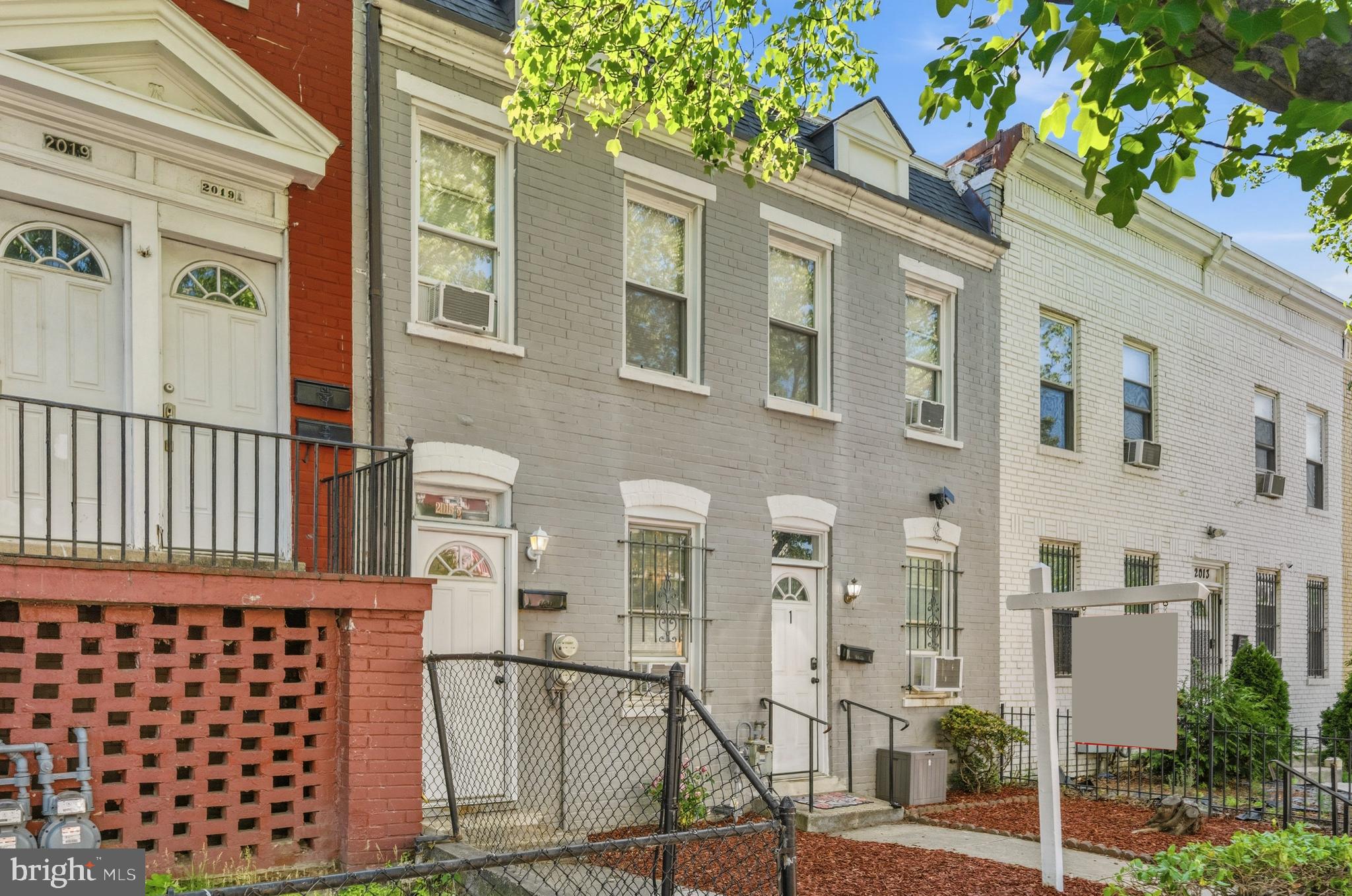 2015 4TH STREET NE