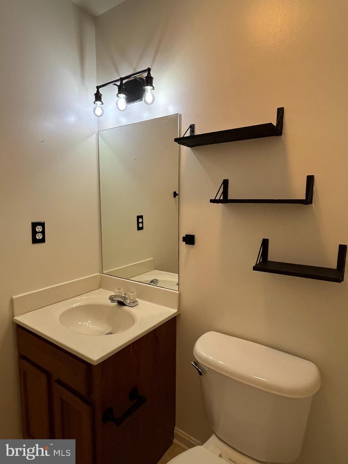 HAMMONDS MILL - Residential