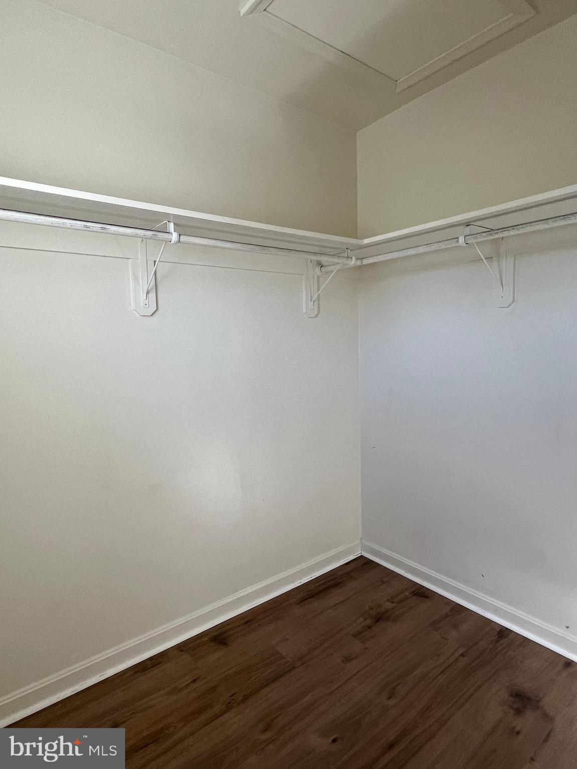 HAMMONDS MILL - Residential