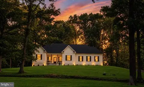 8415 Bens Lane, Warrenton, VA MLS: VAFQ2022880