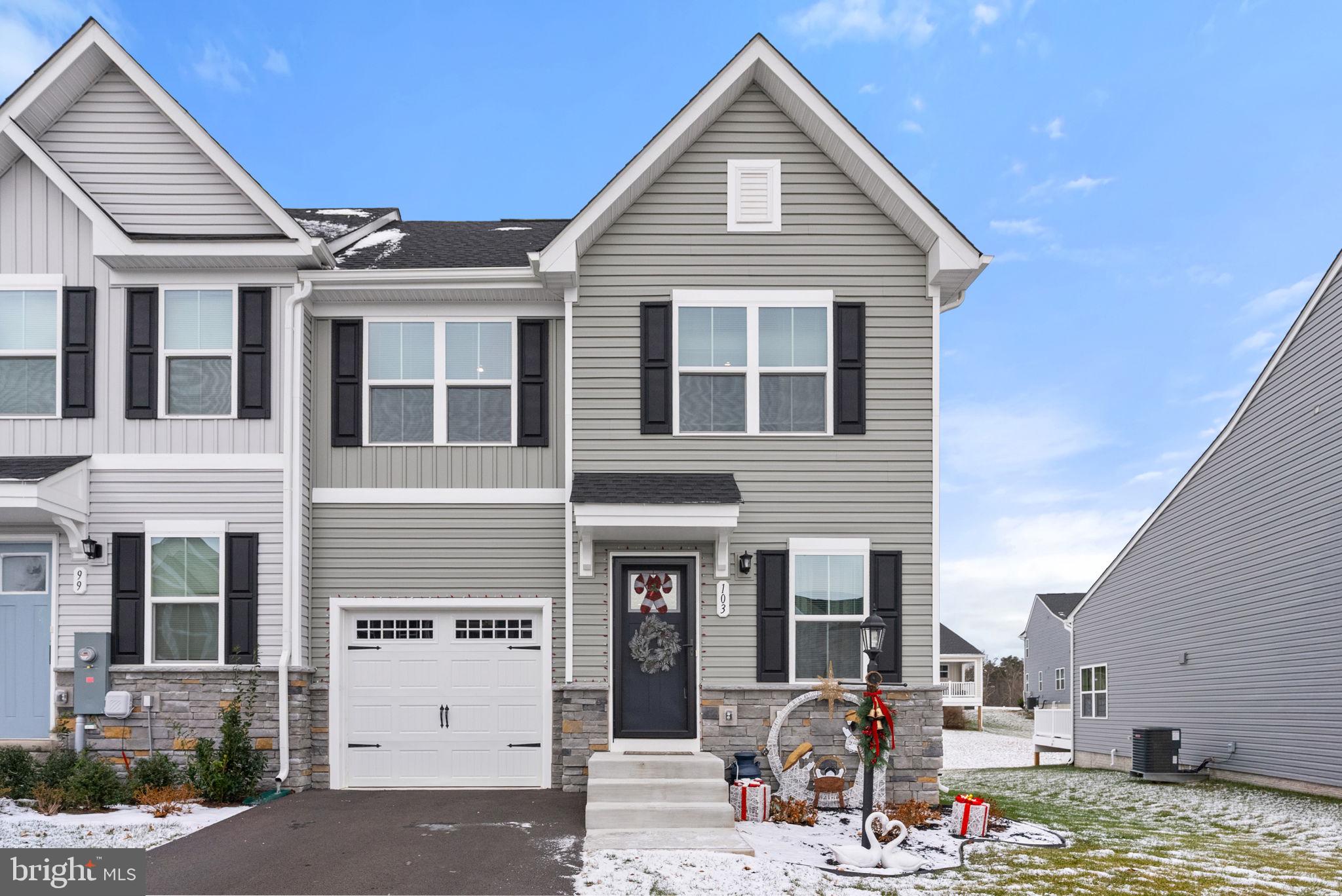 ARCADIA NORTH - Residential