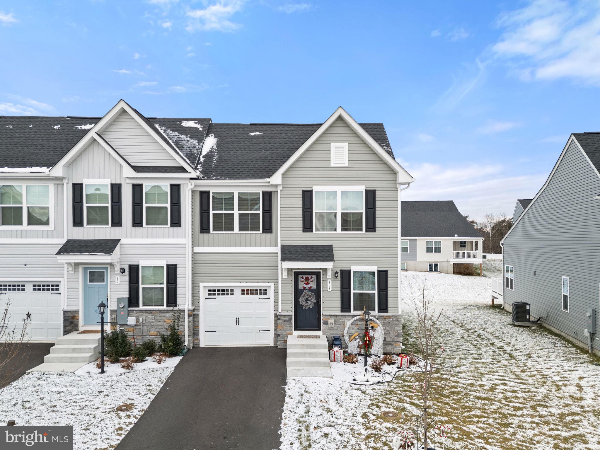 ARCADIA NORTH - Residential