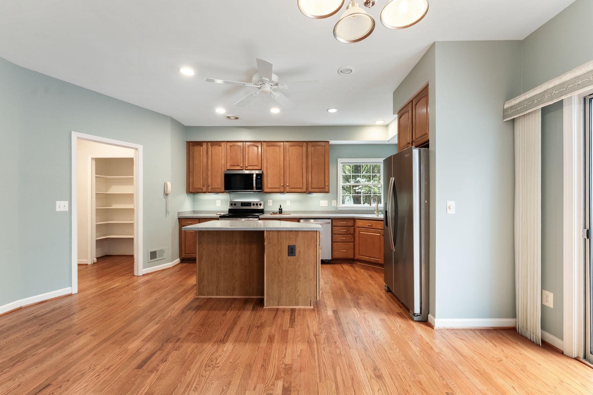 SOUTH WALES - Residential