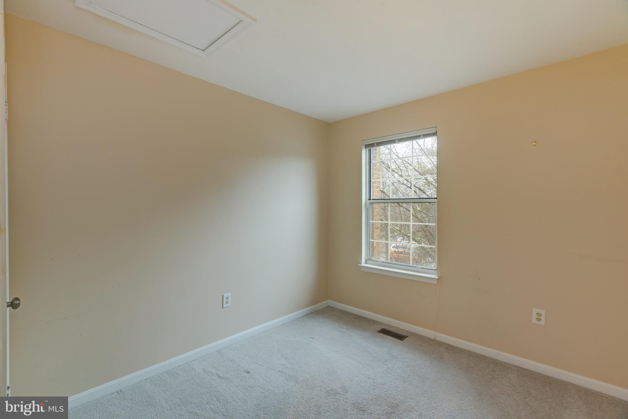 RUNNYMEADE - Residential