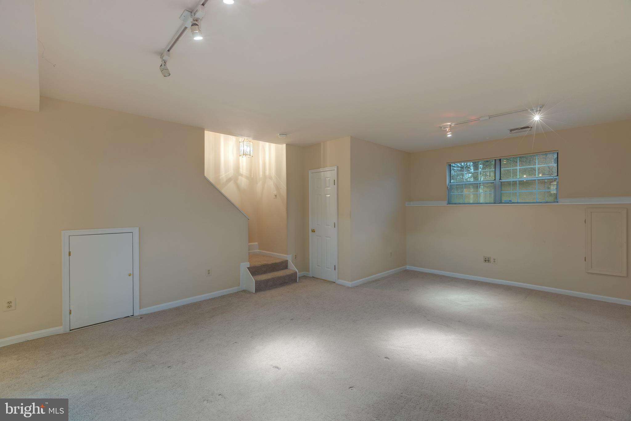 RUNNYMEADE - Residential