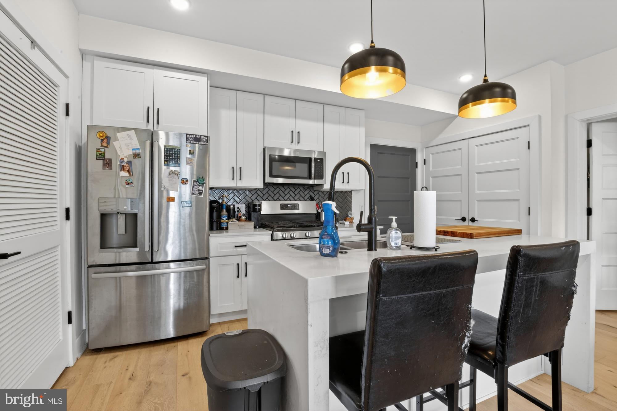 1232 N FRONT STREET 3D