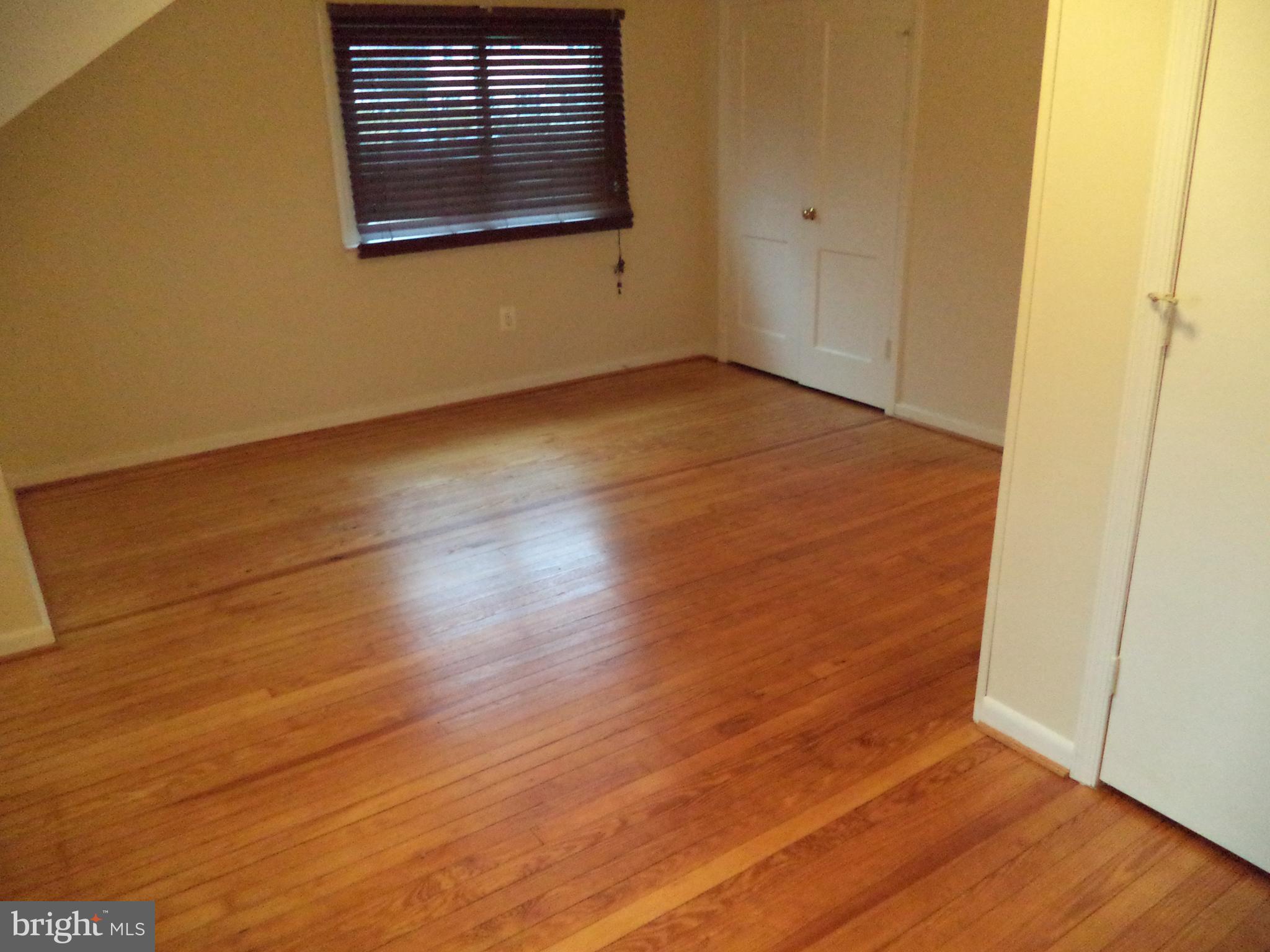 BUCKNELL MANOR - Residential Lease