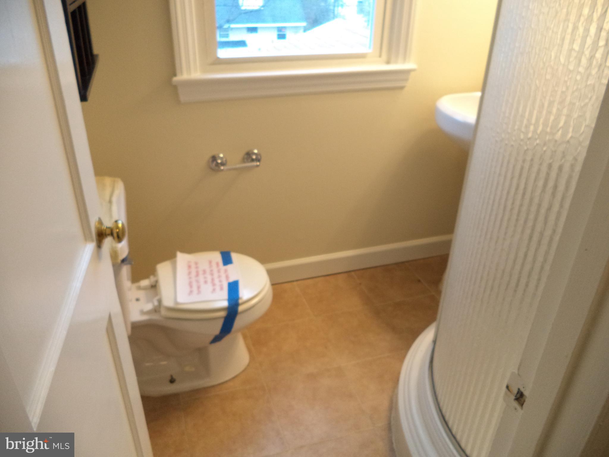 BUCKNELL MANOR - Residential Lease